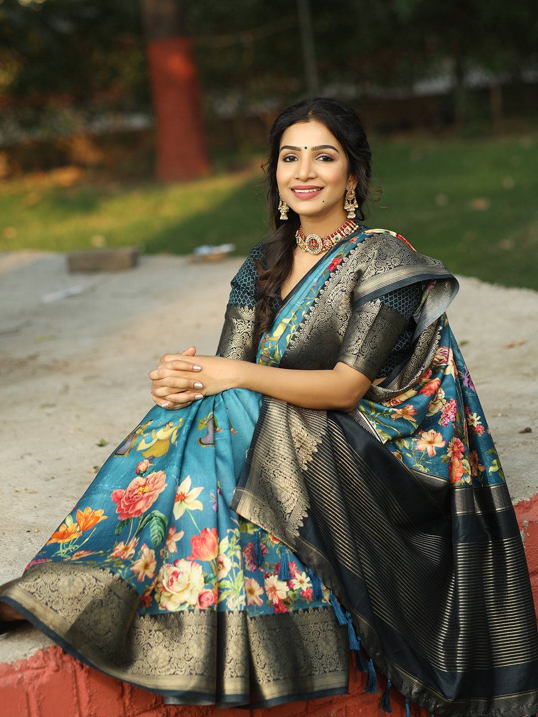 Blue Pure Viscose Dola Silk Floral & Kalamkari Print Saree