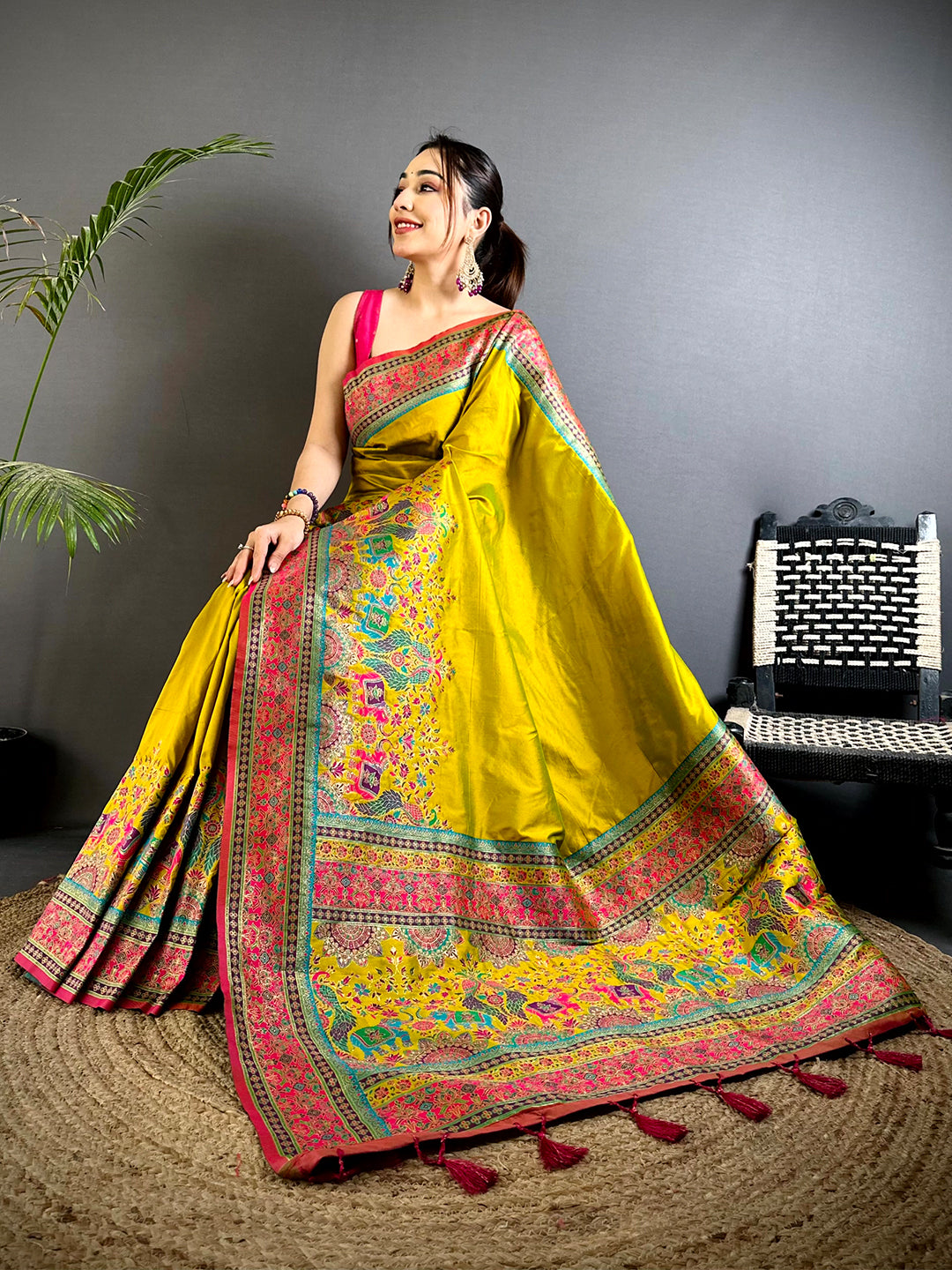 Green Kashmiri Art Soft Silk Saree