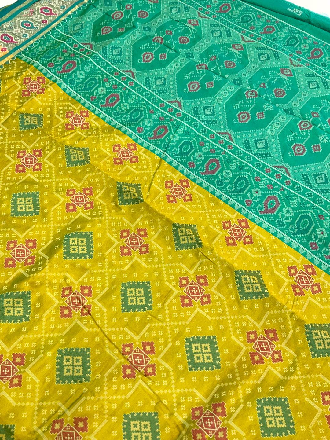 Green Soft Silk Saree With Patola Weaving