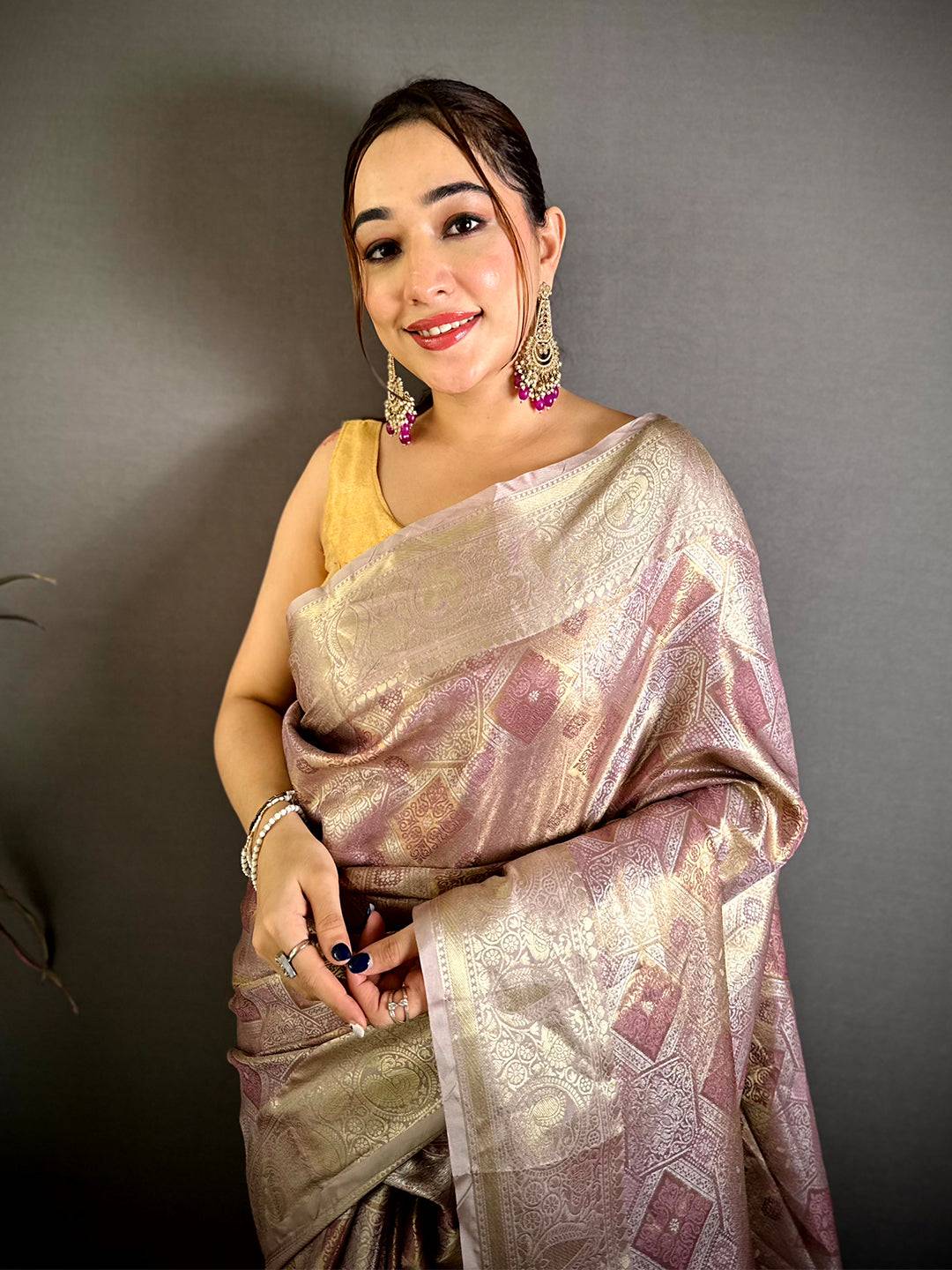 Elegant Kanjivaram Zari Pattern Saree