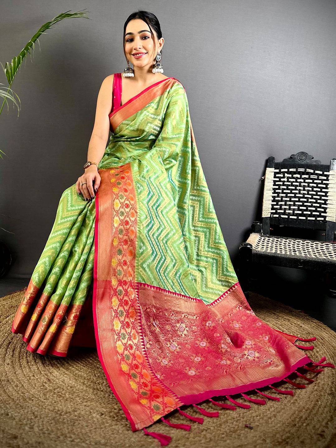 Green Banarasi Zic Zac Katan Silk Saree