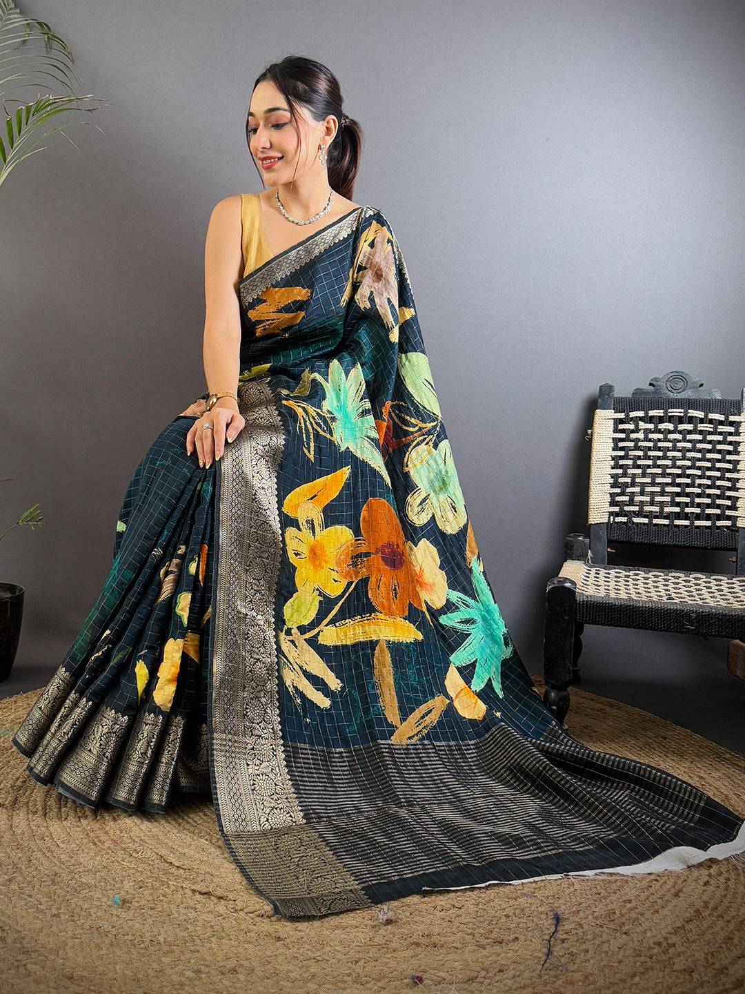Bottle Green Floral Kalamkari Viscose Saree