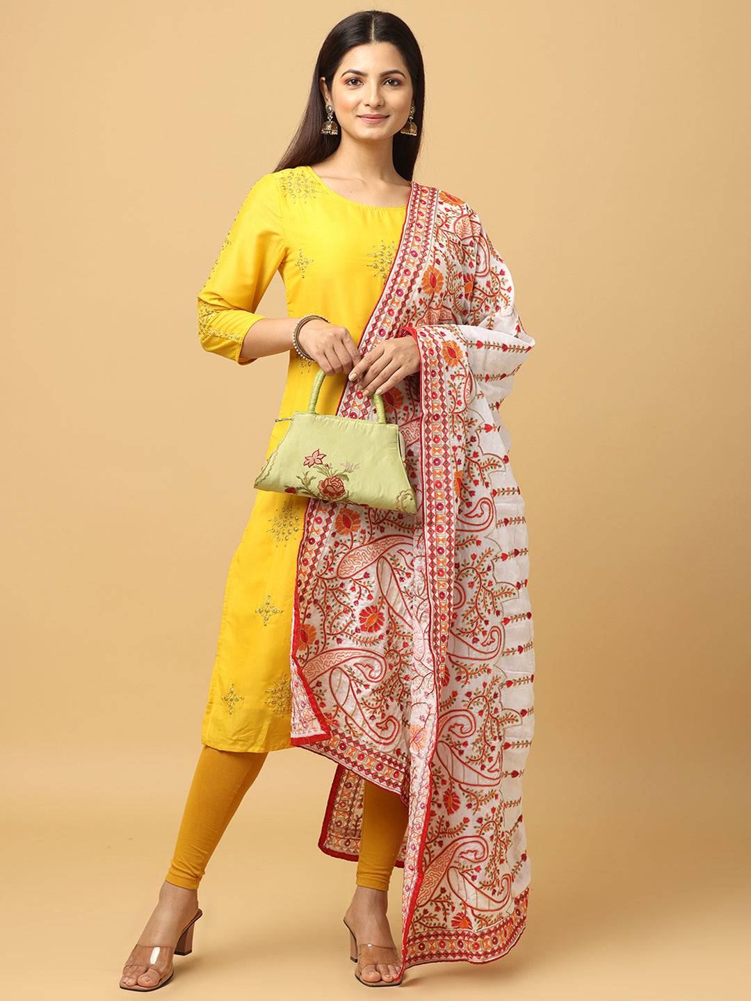 Model with White Poly Chiffon Pashmina Dupatta