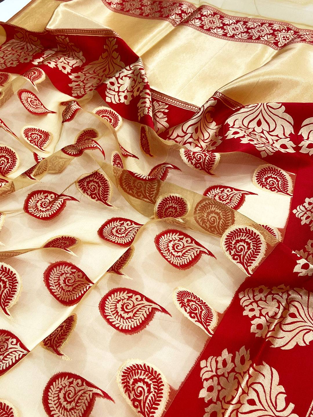 Red Glass Organza Minakari Pallu Saree