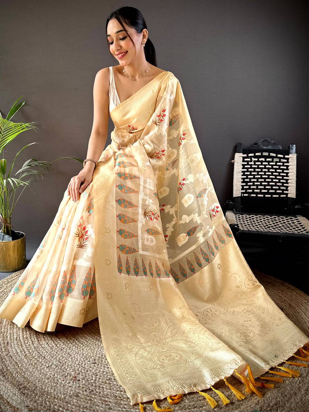 Cream Lakhani Cotton Kalamkari Print Saree