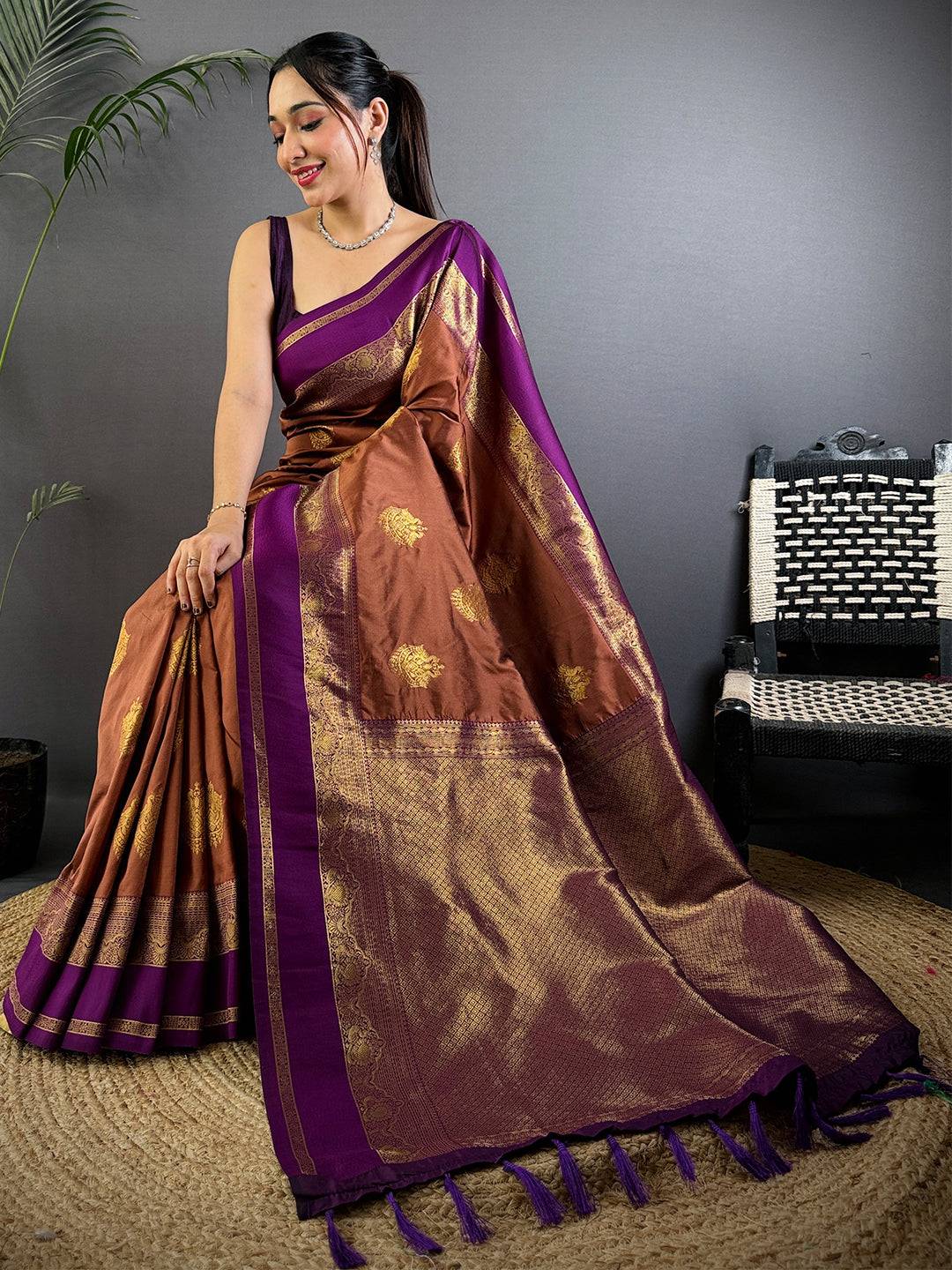 Gold Zari Bantex Border Silk Saree