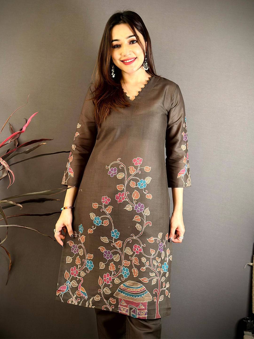 Mul Cotton Kantha Work V Neck Kurti