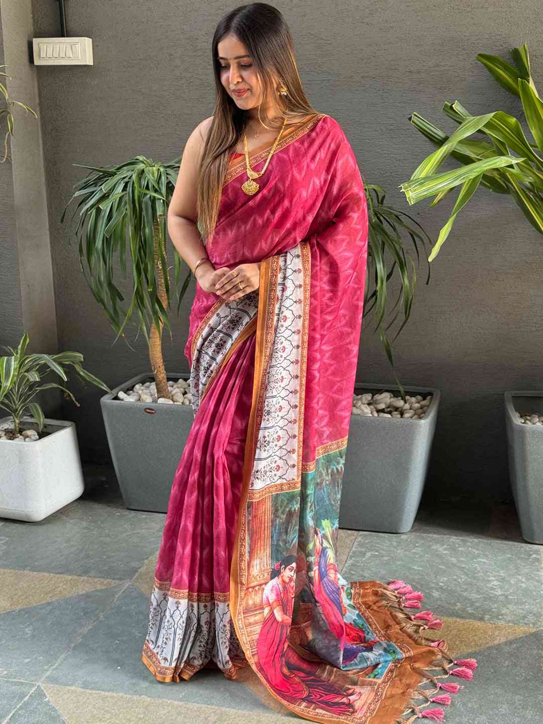 Stylish rani Ikkat saree featuring Kalamkari print