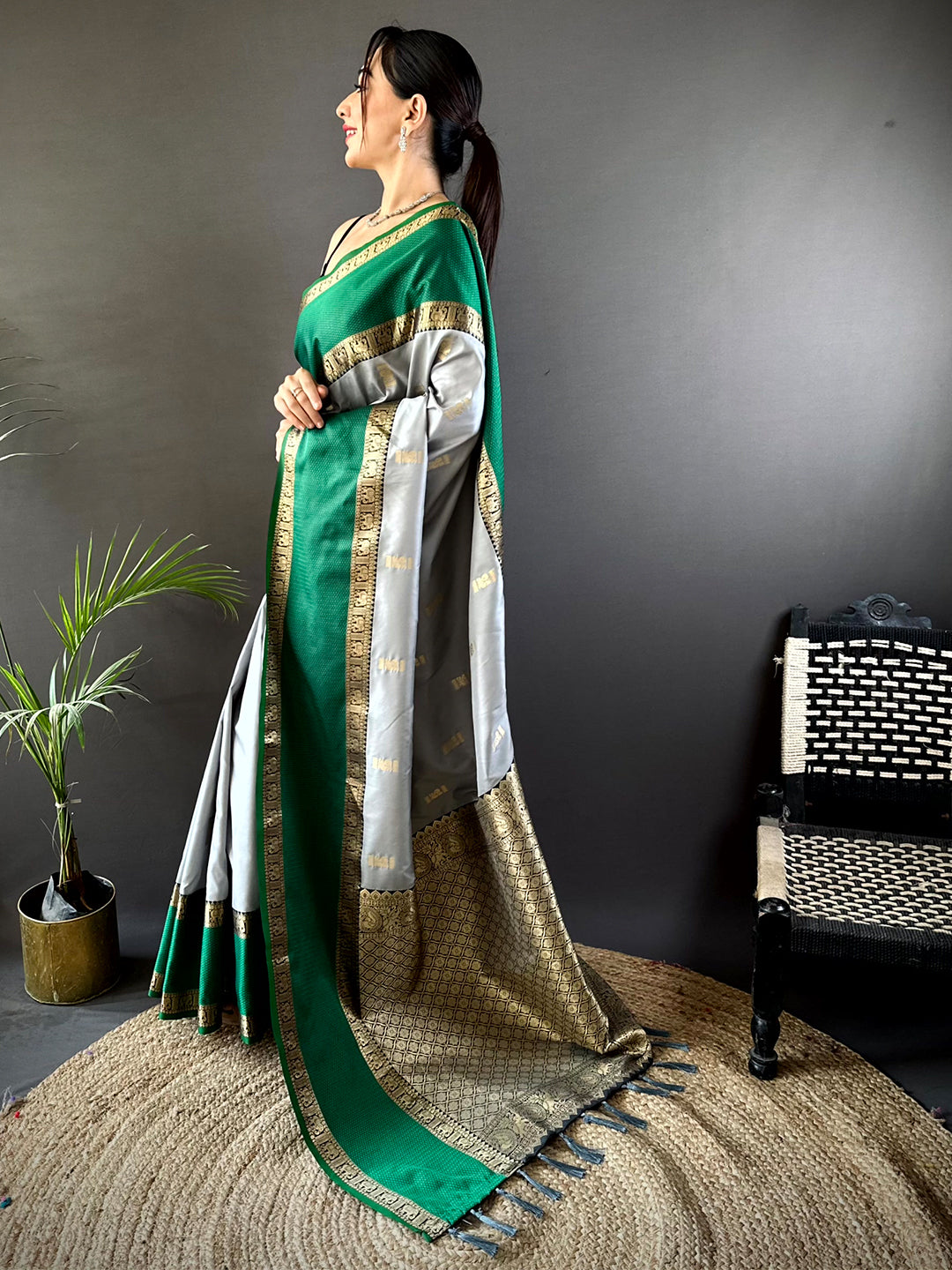 Serene Grey Gadhwal Soft Silk Saree