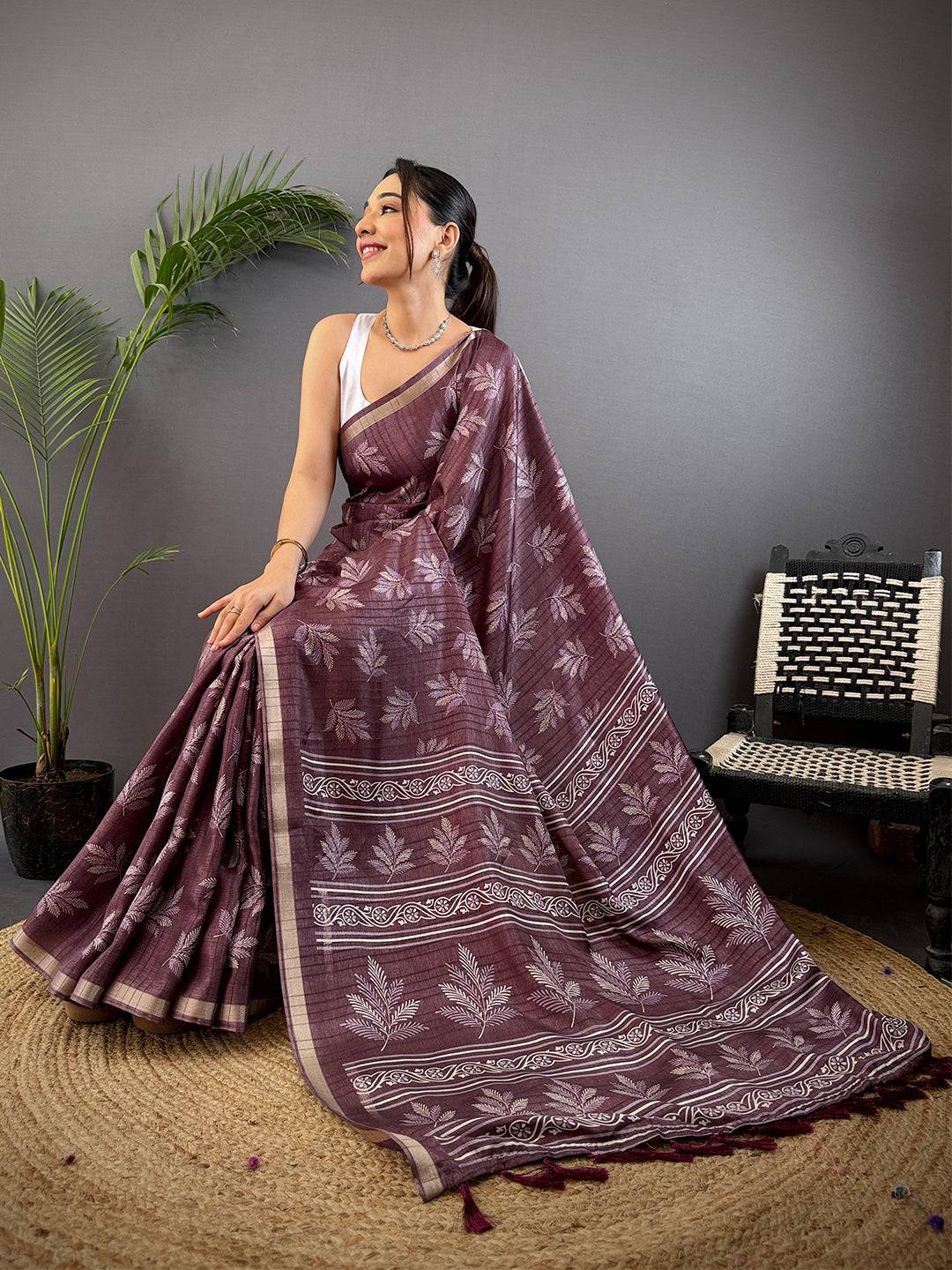 Dark Wine Leaf Print Ghicha Handloom Saree