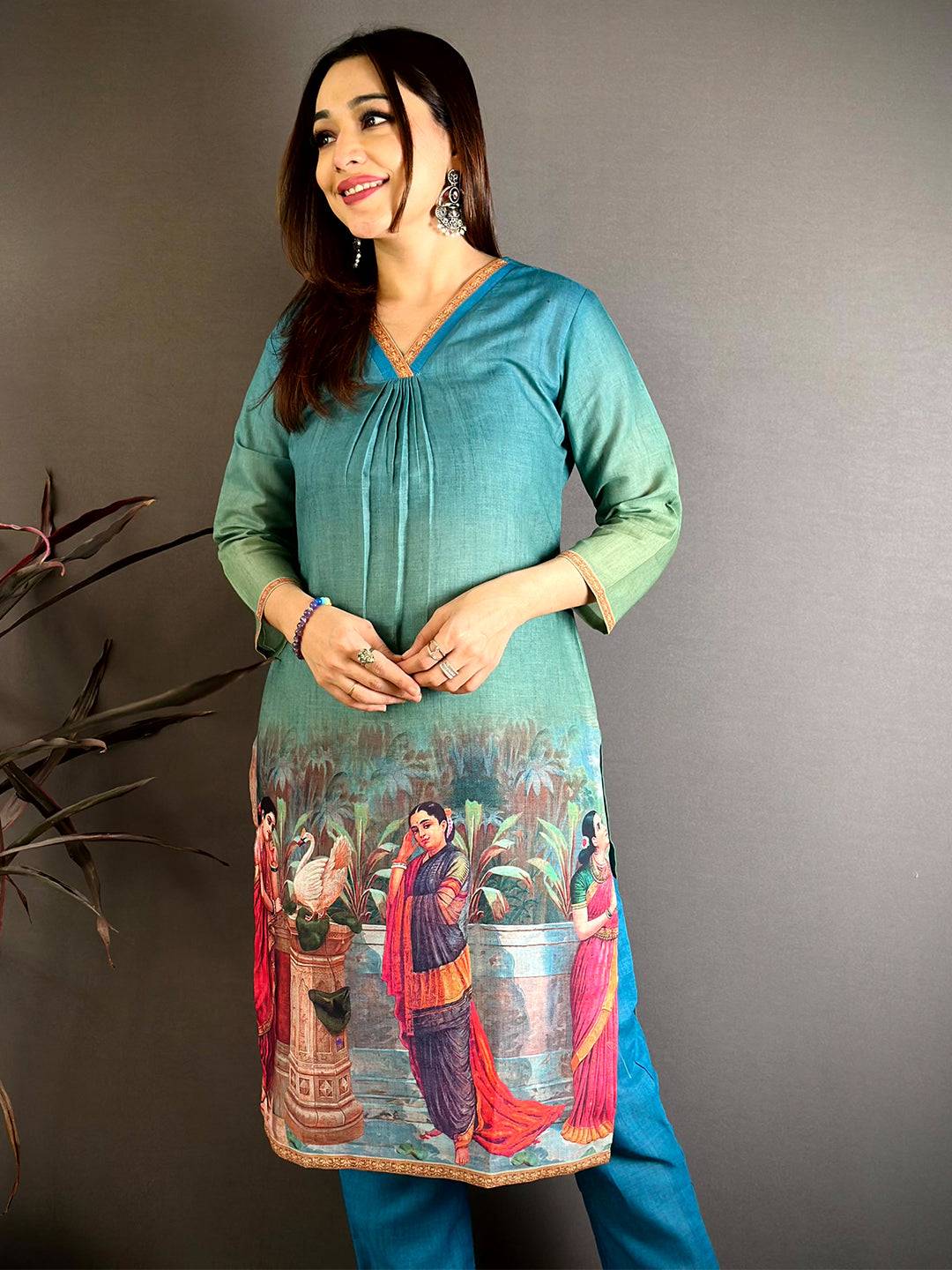 Elegant Painting Art V Neck Kurti