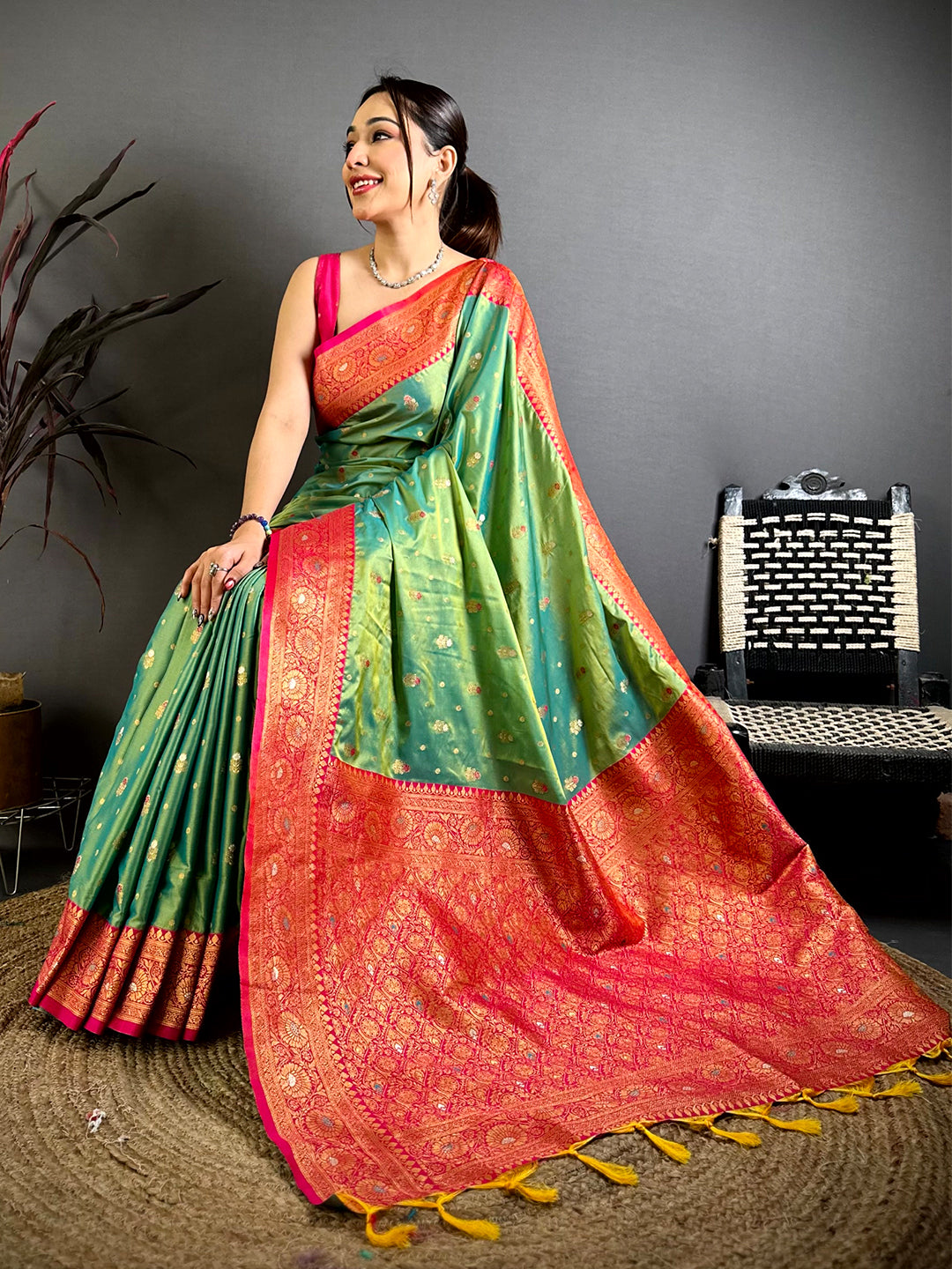 Green Minakari Butti Zari Tissue Saree