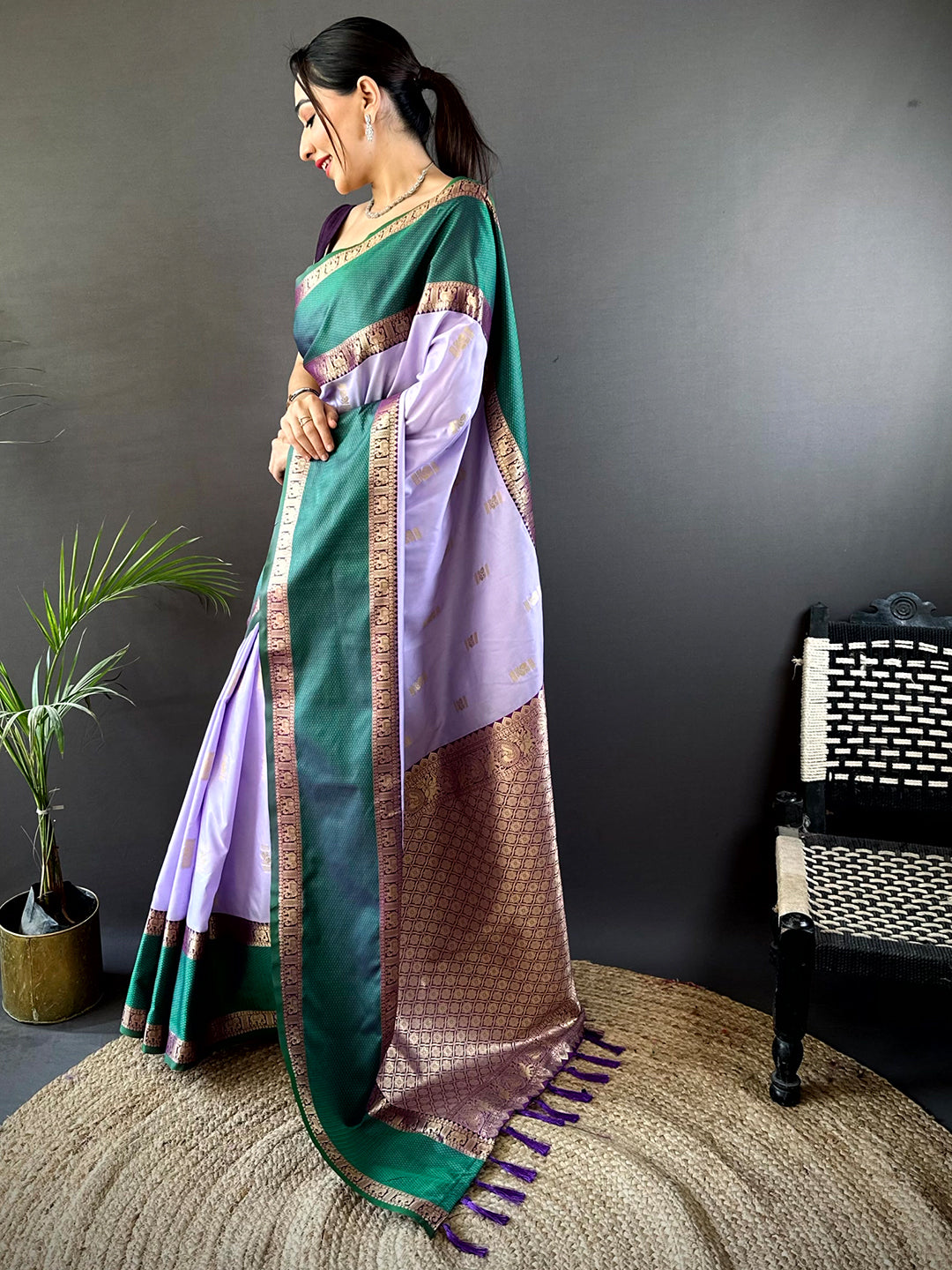 Lavender Gadhwal Pure Soft Silk Saree