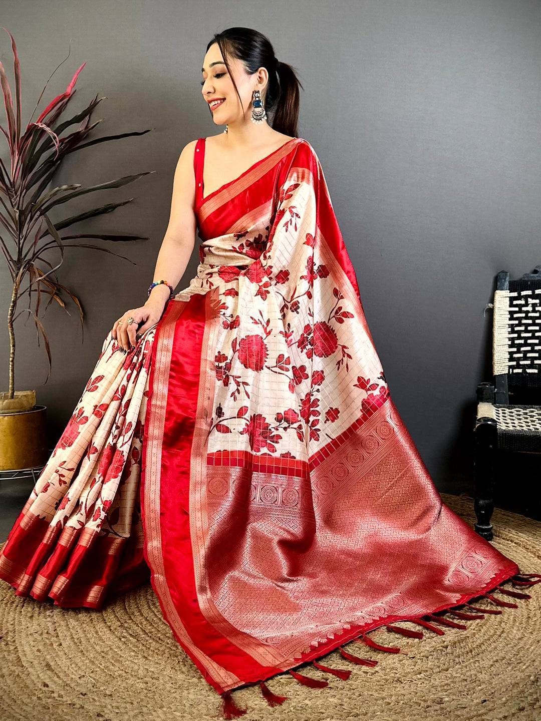 Ivory Soft Silk Gadwal Kalamkari Saree