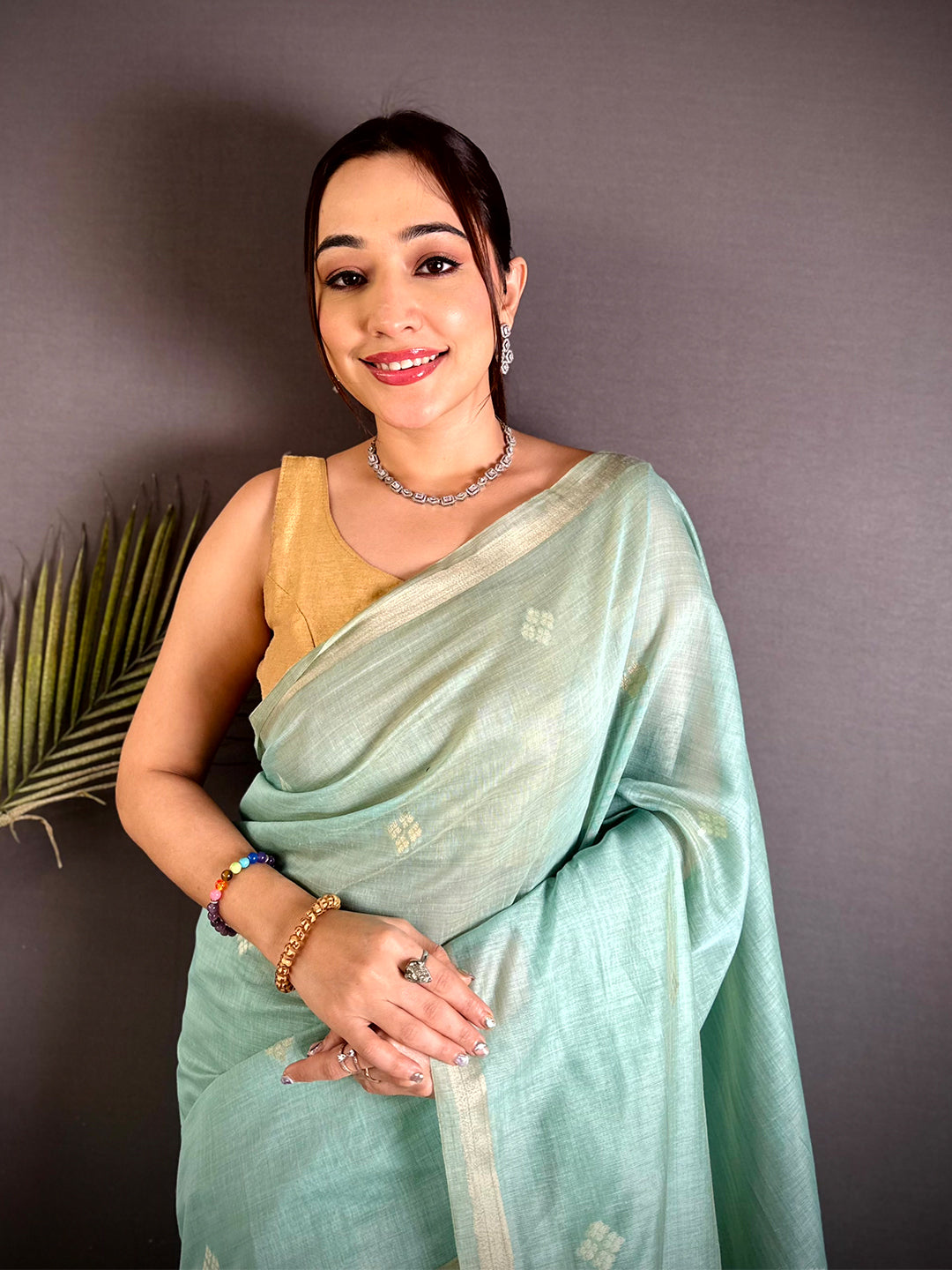 Royal Lakhnavi Handloom Linen Saree