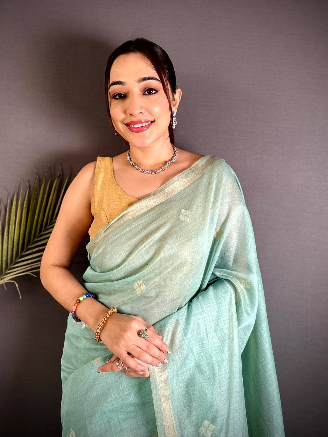 Royal Lakhnavi Handloom Linen Saree