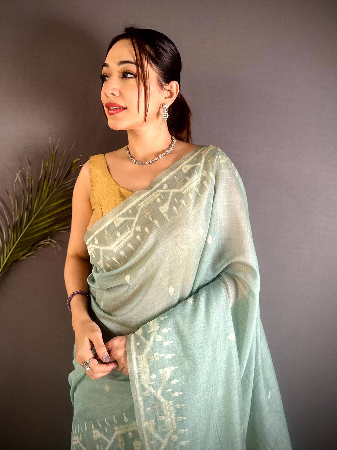 Regal Lakhani Linen Saree