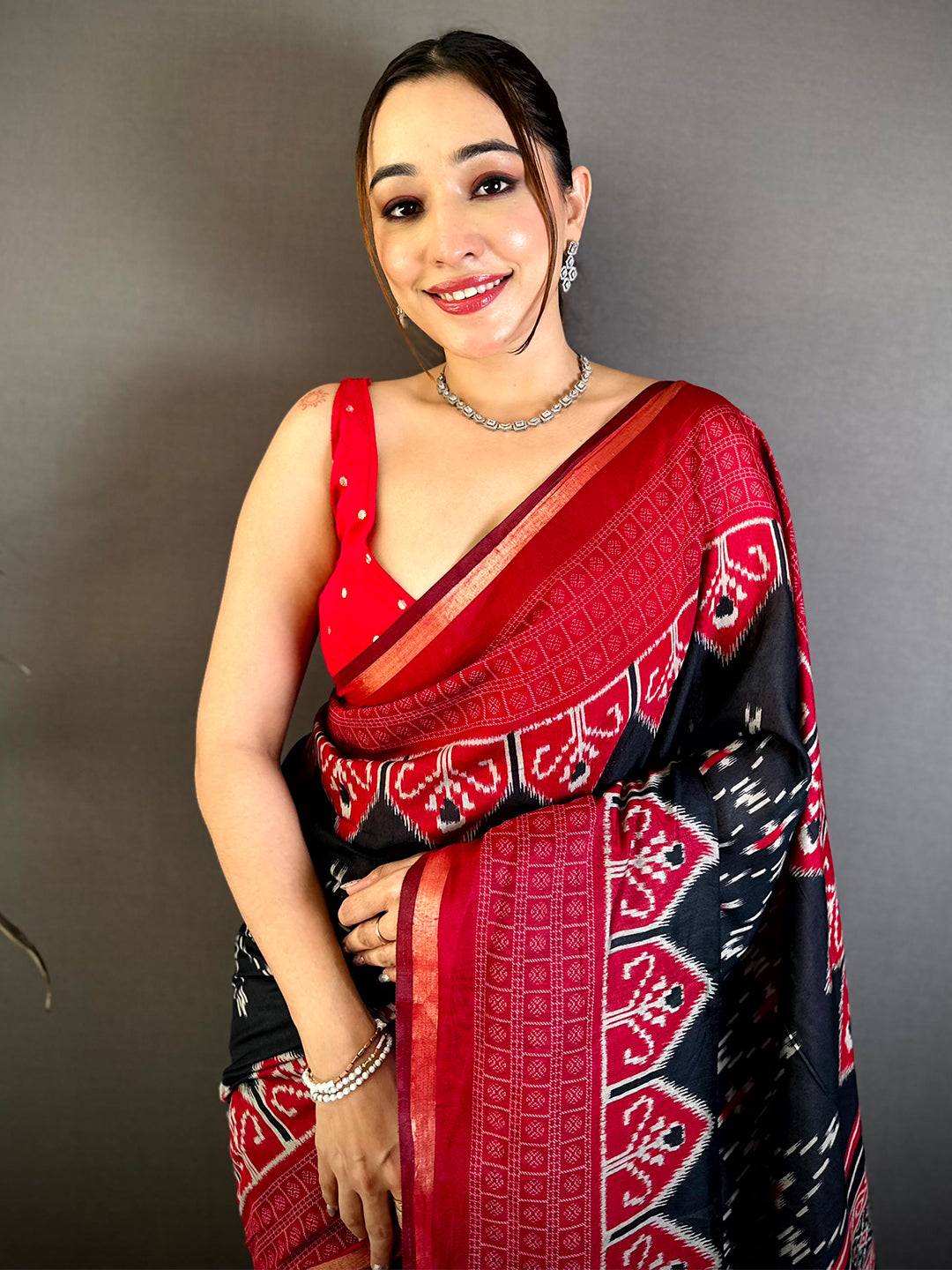 Black Mul Cotton Ikkat Rudraksha Border Saree