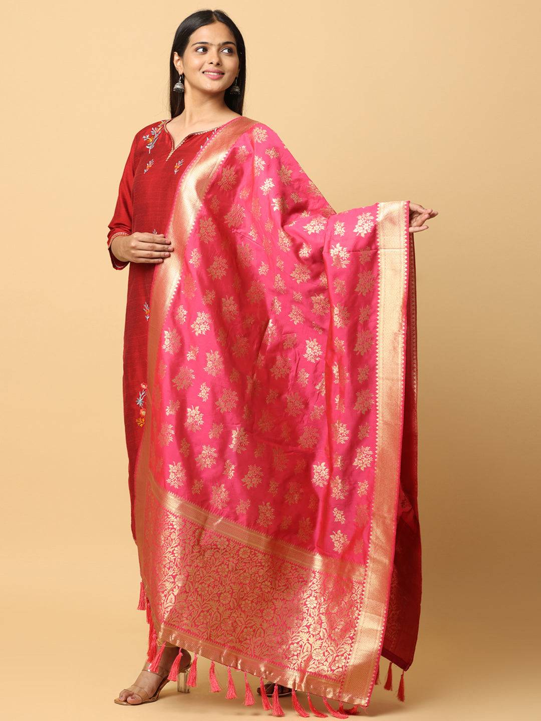 Model showcasing Rani silk blend dupatta