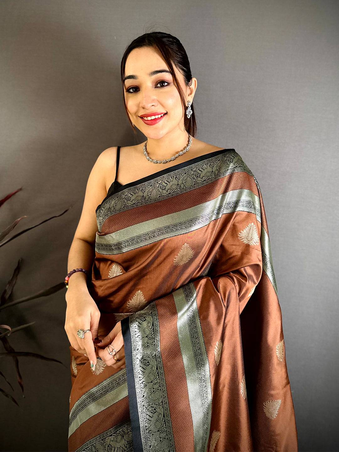 Coffee Brown Gadwal Pattu Saree