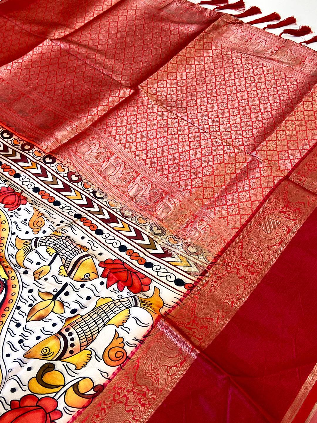Graceful Cream Banarasi Silk Kalamkari Saree
