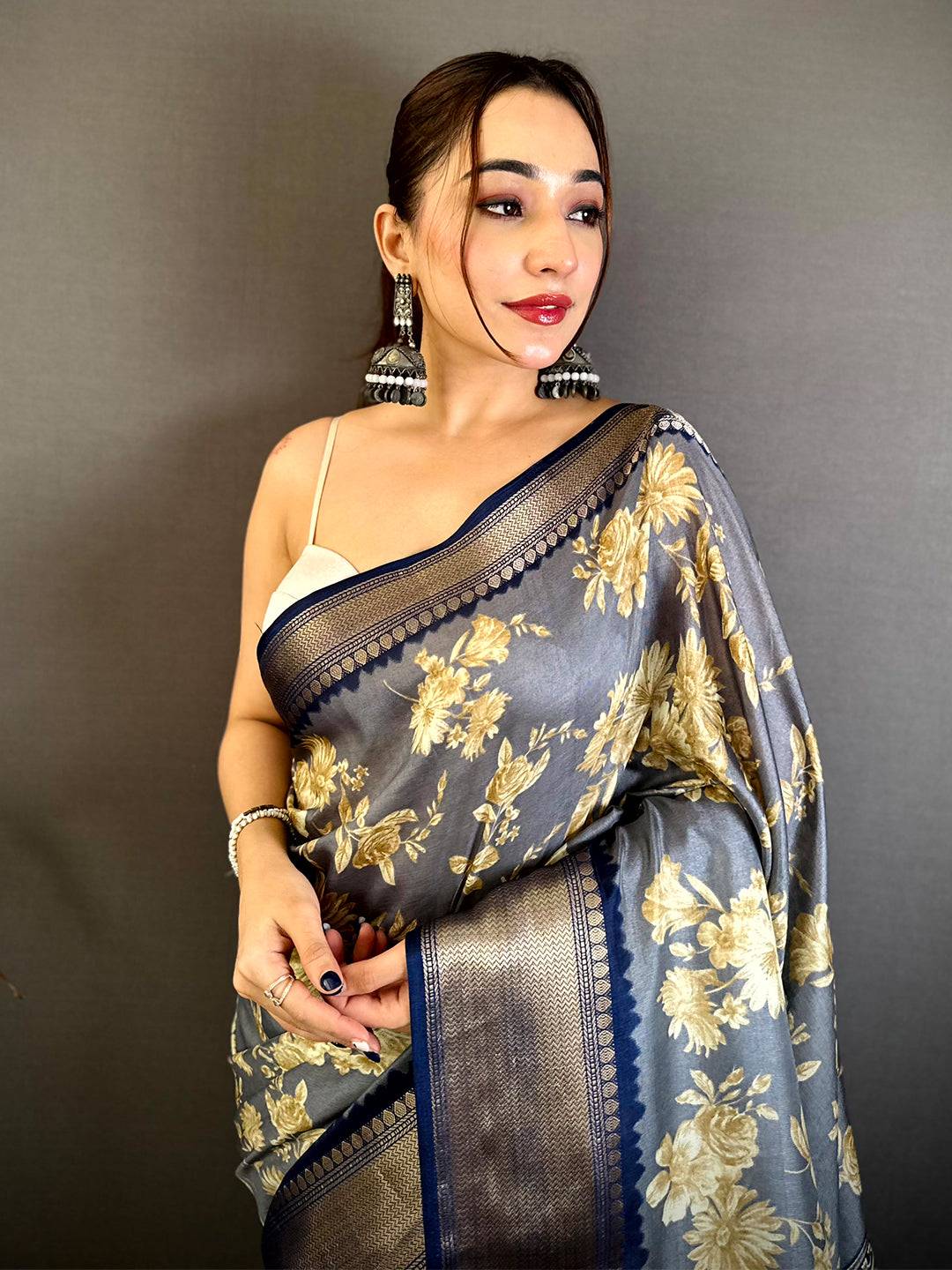 Grey Dola Big Floral Zari Kanchi Saree