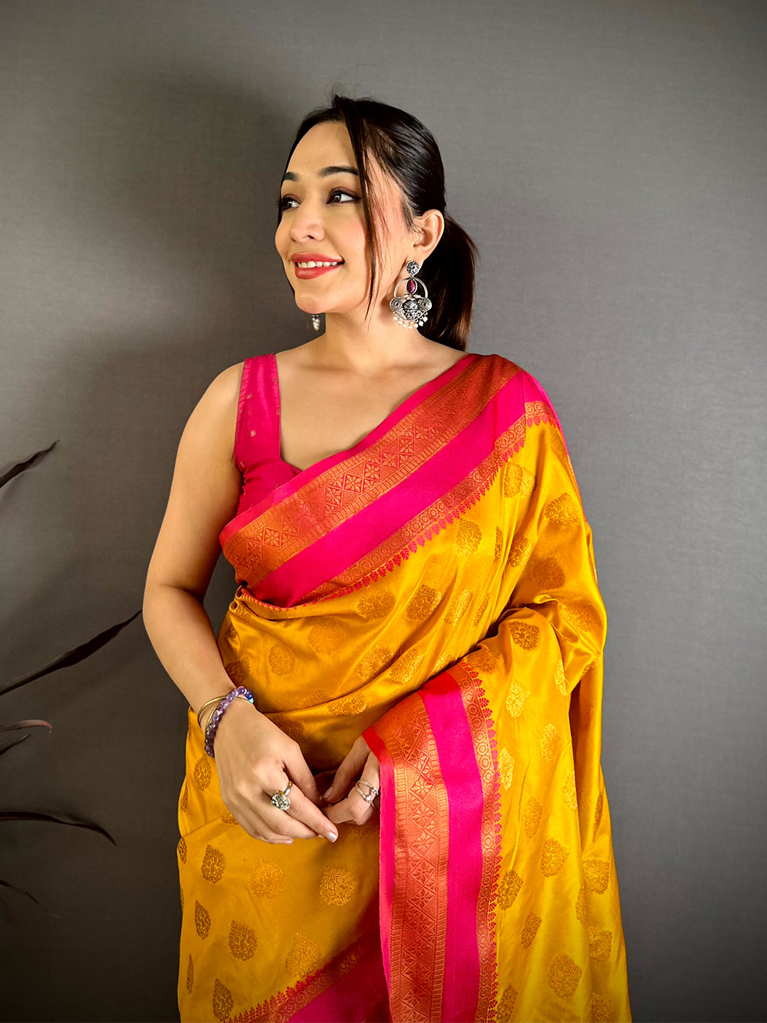 Heritage Bantex Border Banarasi Saree