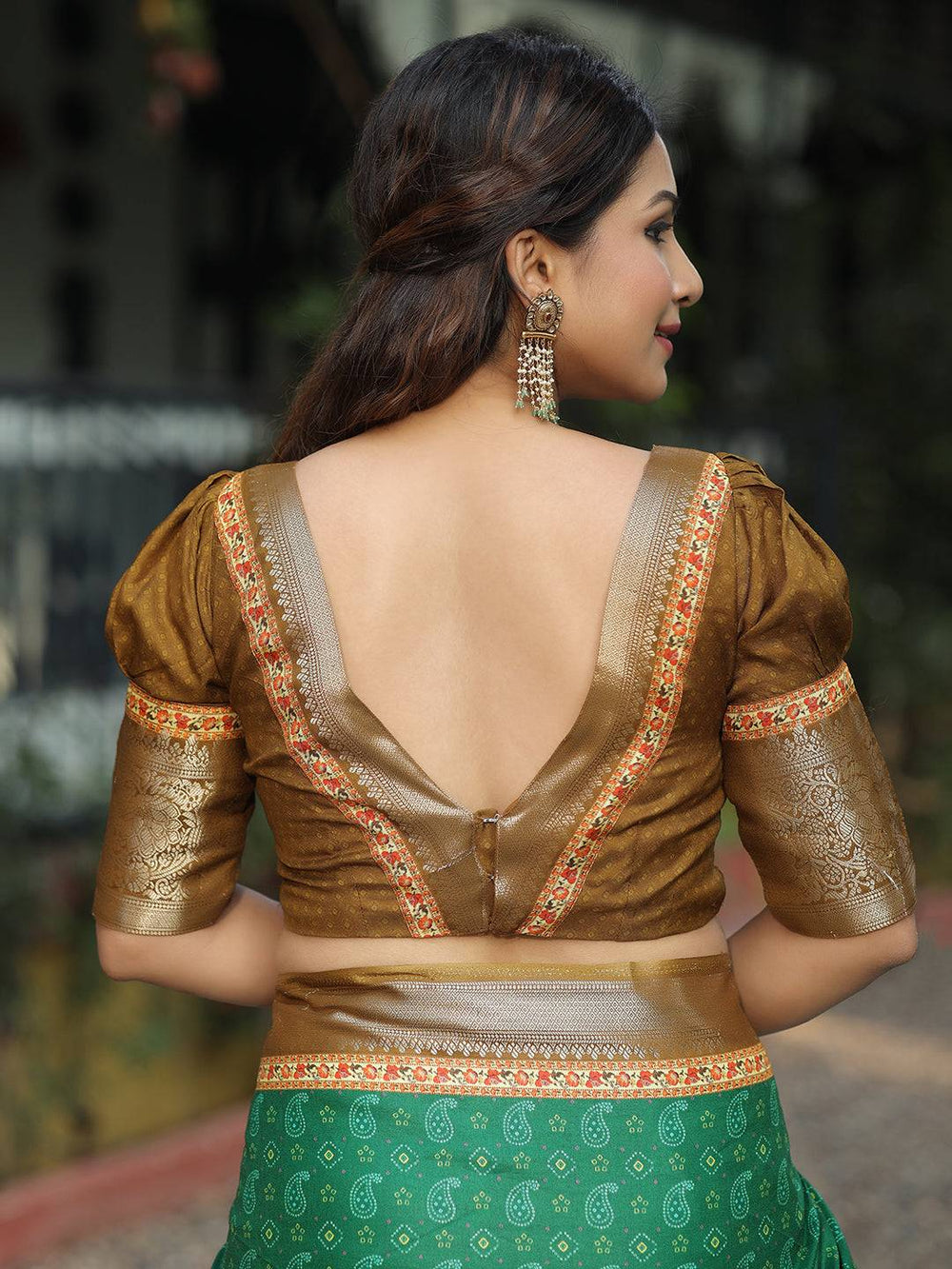 Viscose Dola Silk Turquoise Saree with Floral & Mughal Print