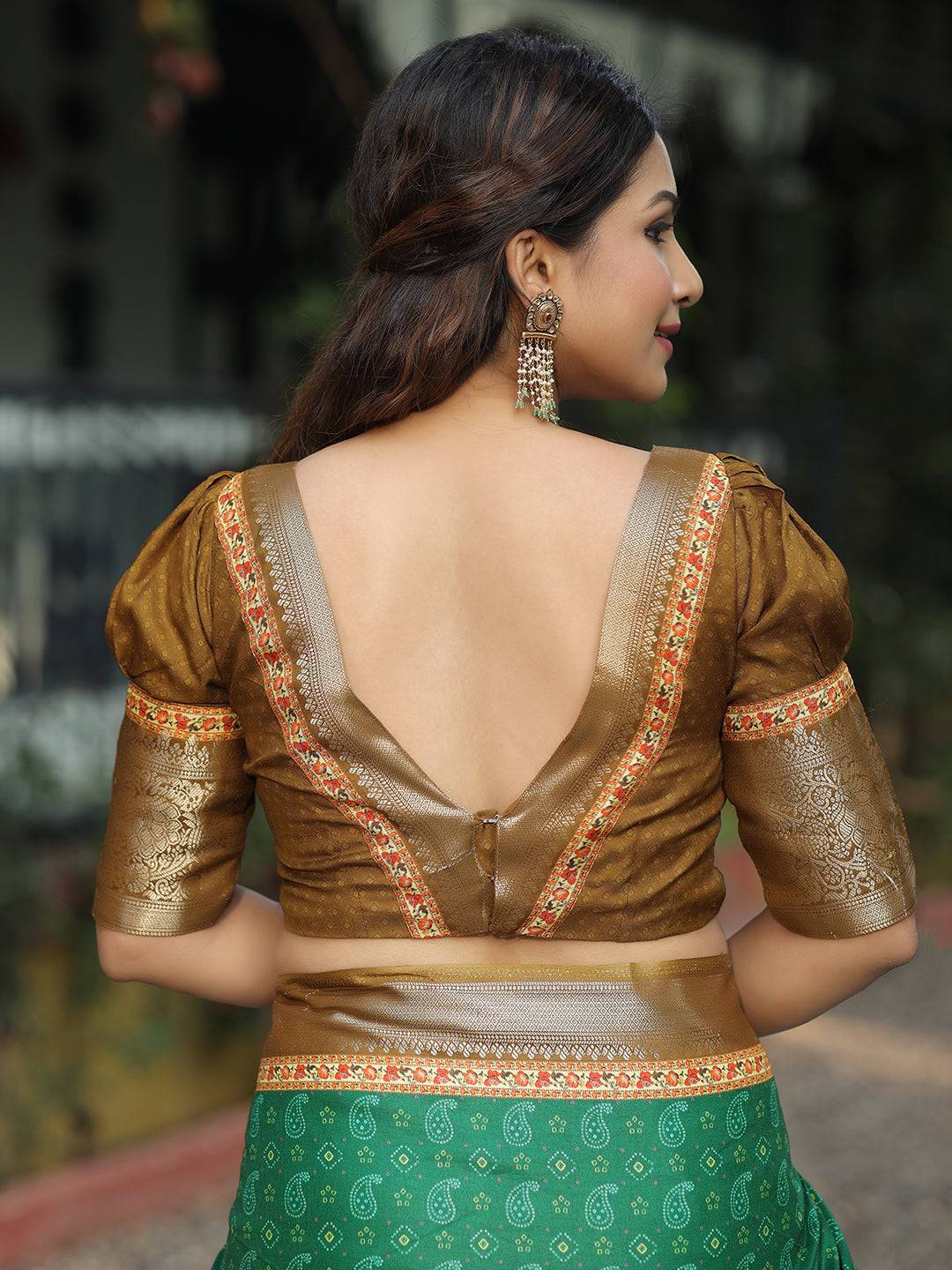 Viscose Dola Silk Turquoise Saree with Floral & Mughal Print