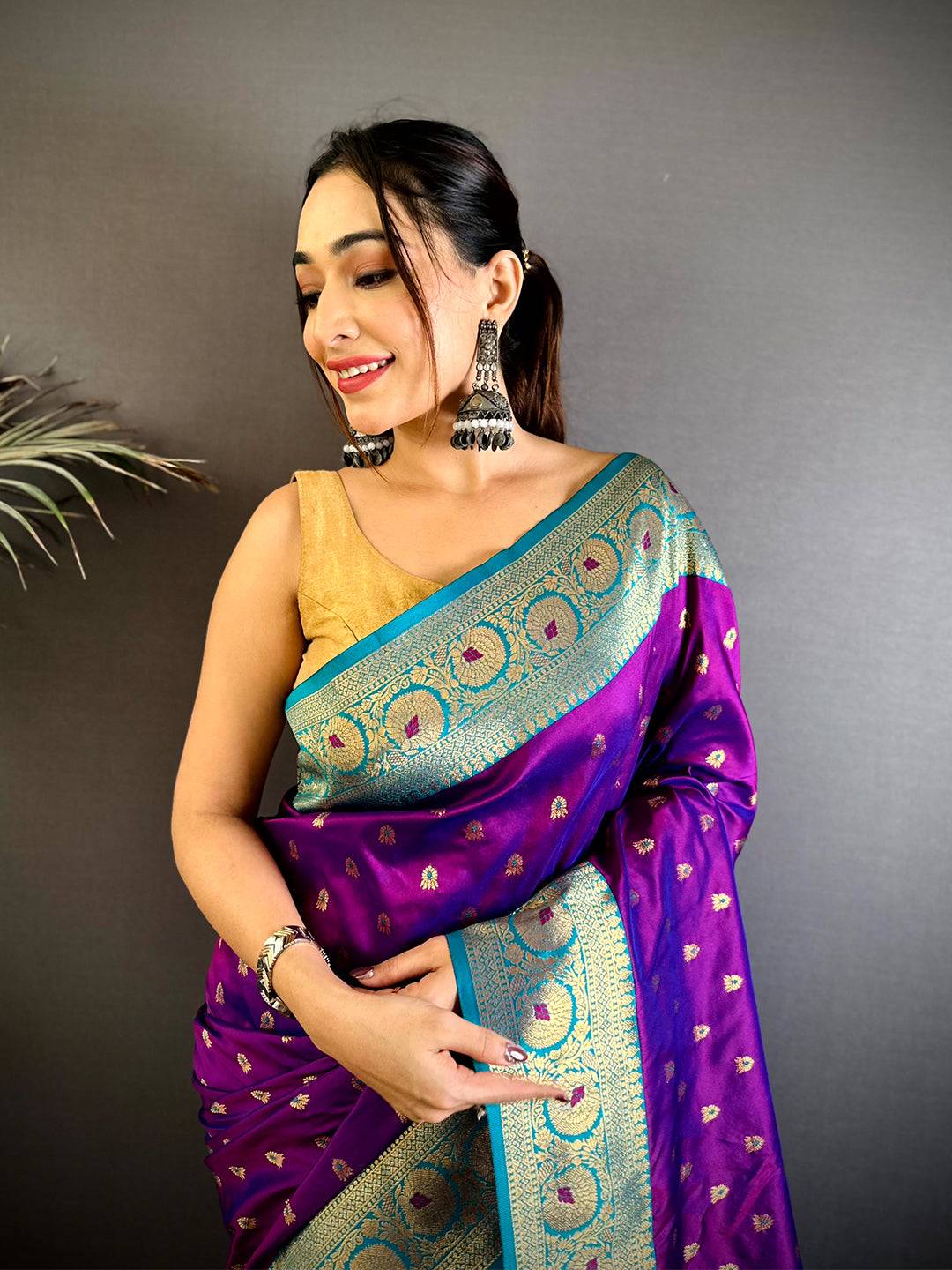 Heritage 1000 Butti Soft Silk Saree