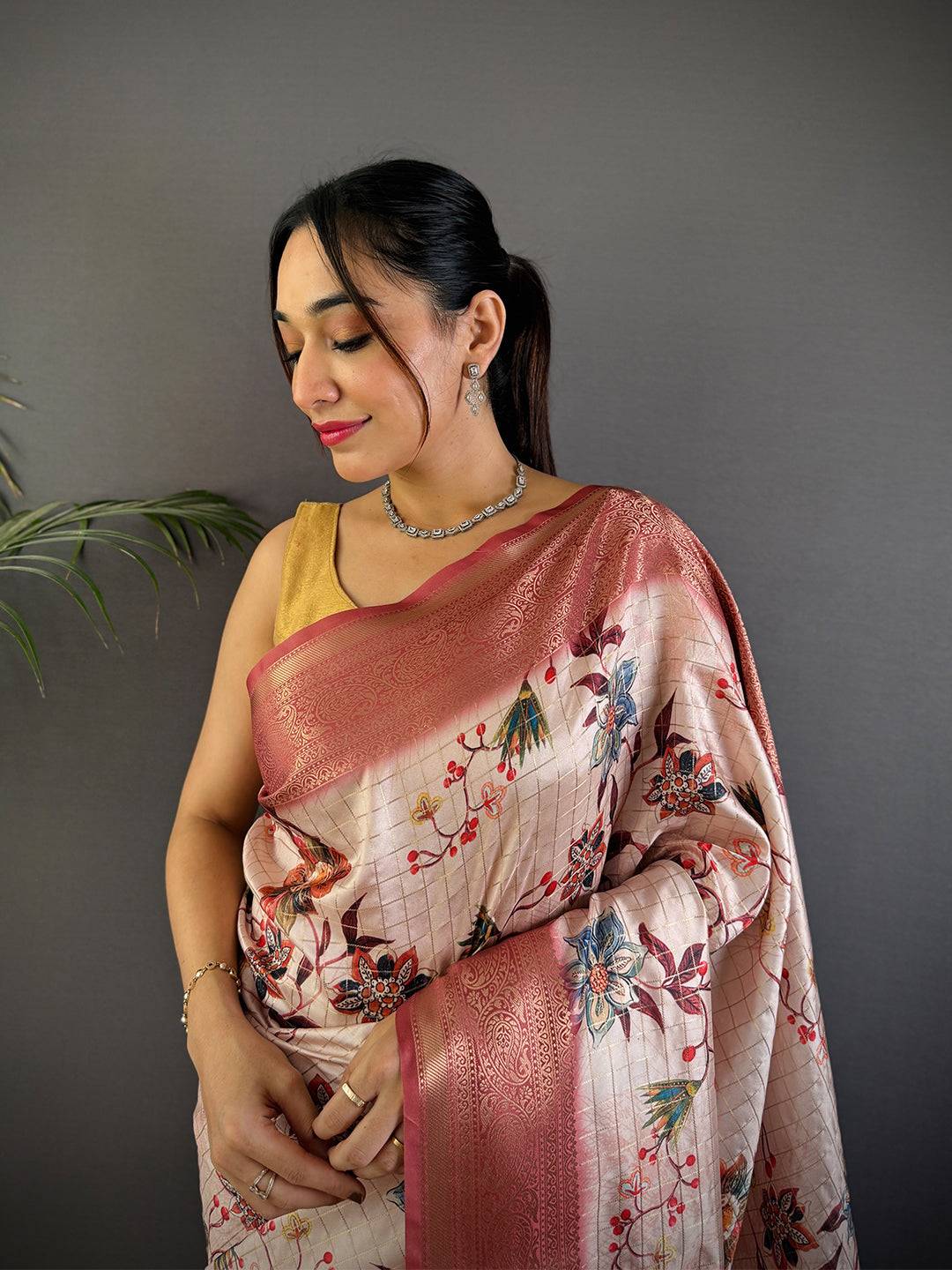 Pink Freehand Design Gadwal Saree