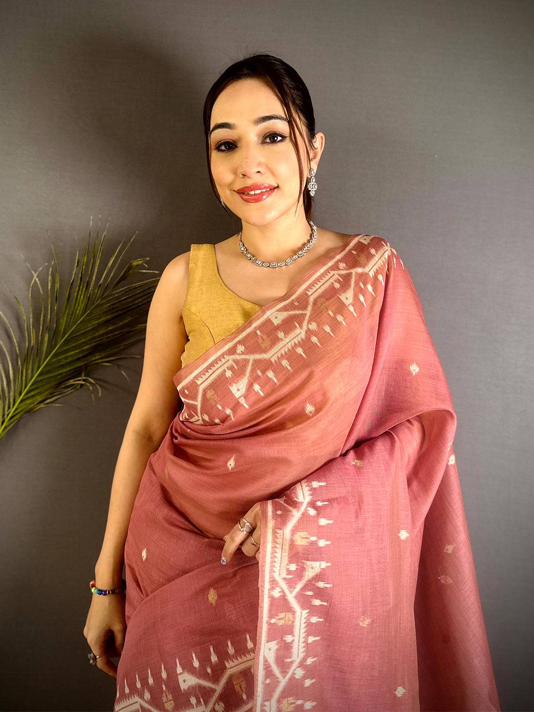 Royal Lakhani Linen Saree