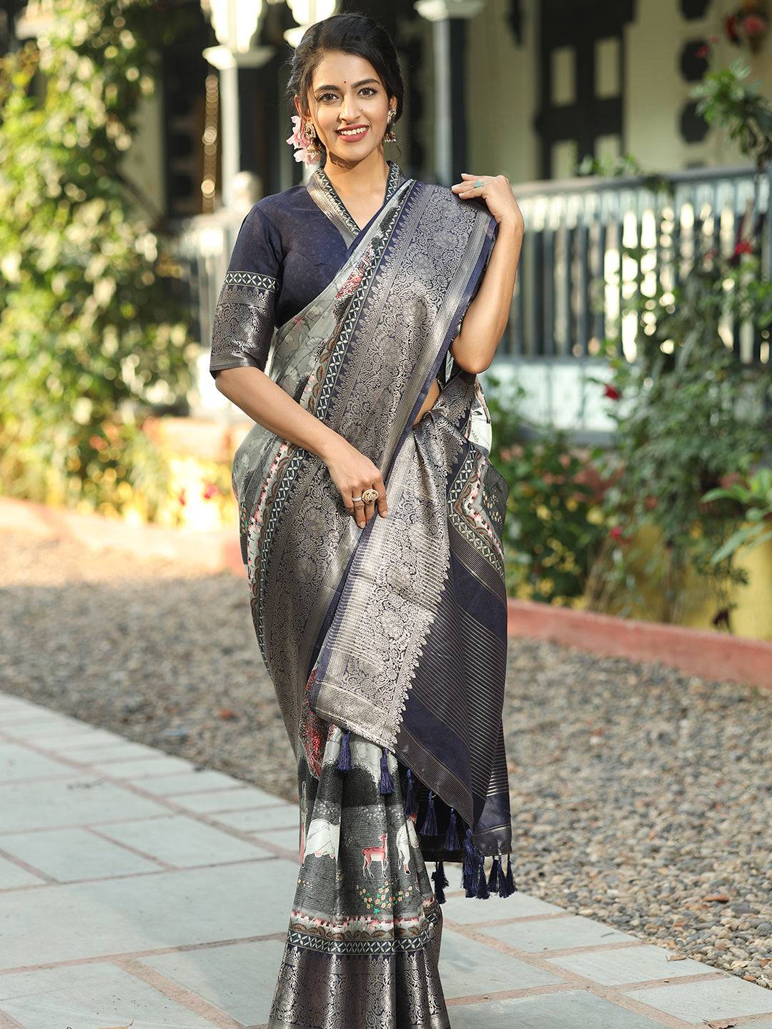 Grey Colour Batik Pen kalamkari Saree With Zari Weaving