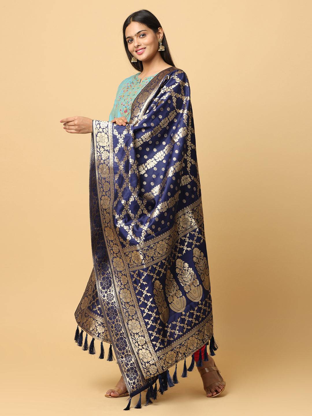 Opulent silk blend dupatta featuring woven design