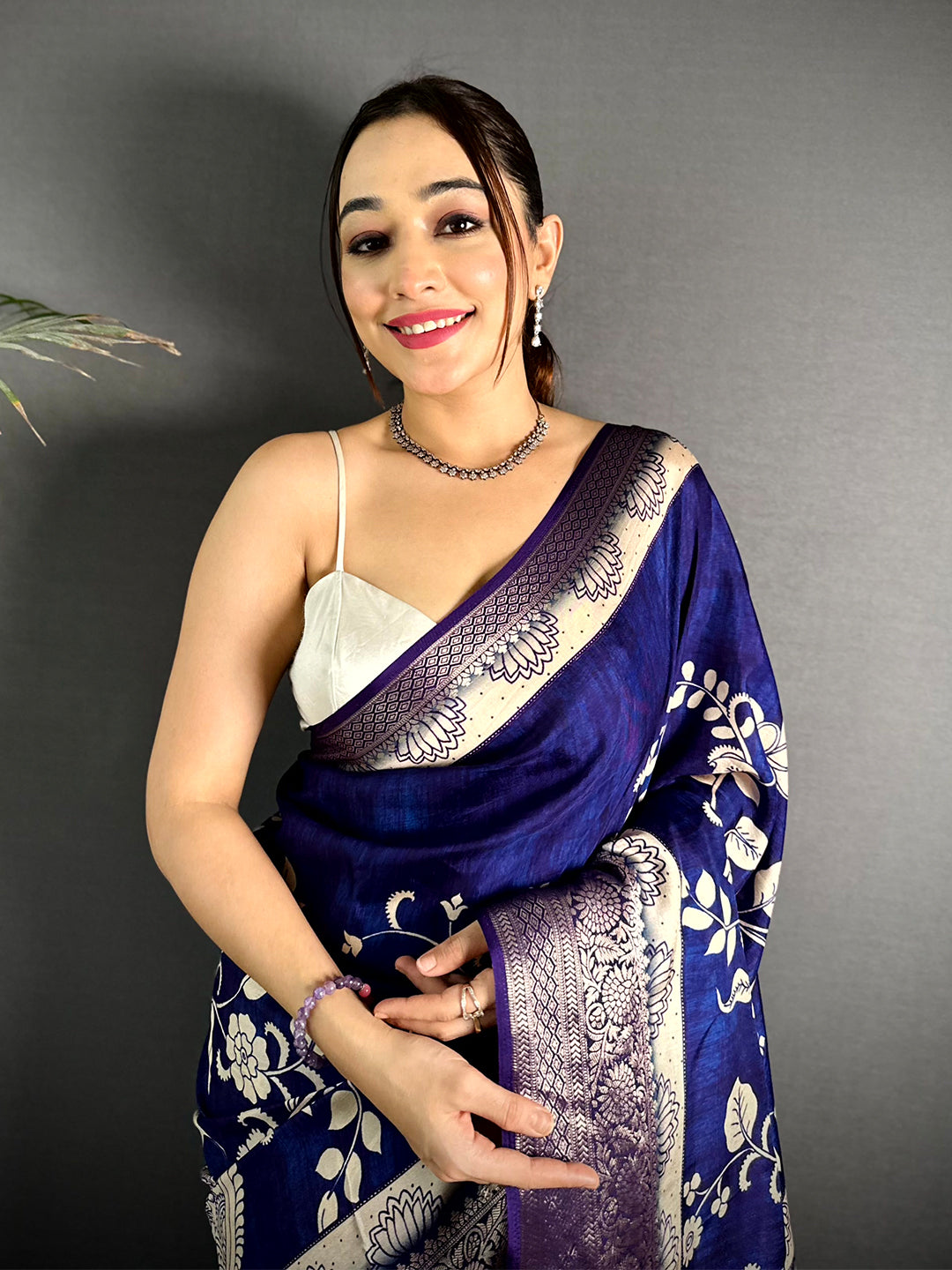 Radiant Self Zari Chex Viscose Dola Saree