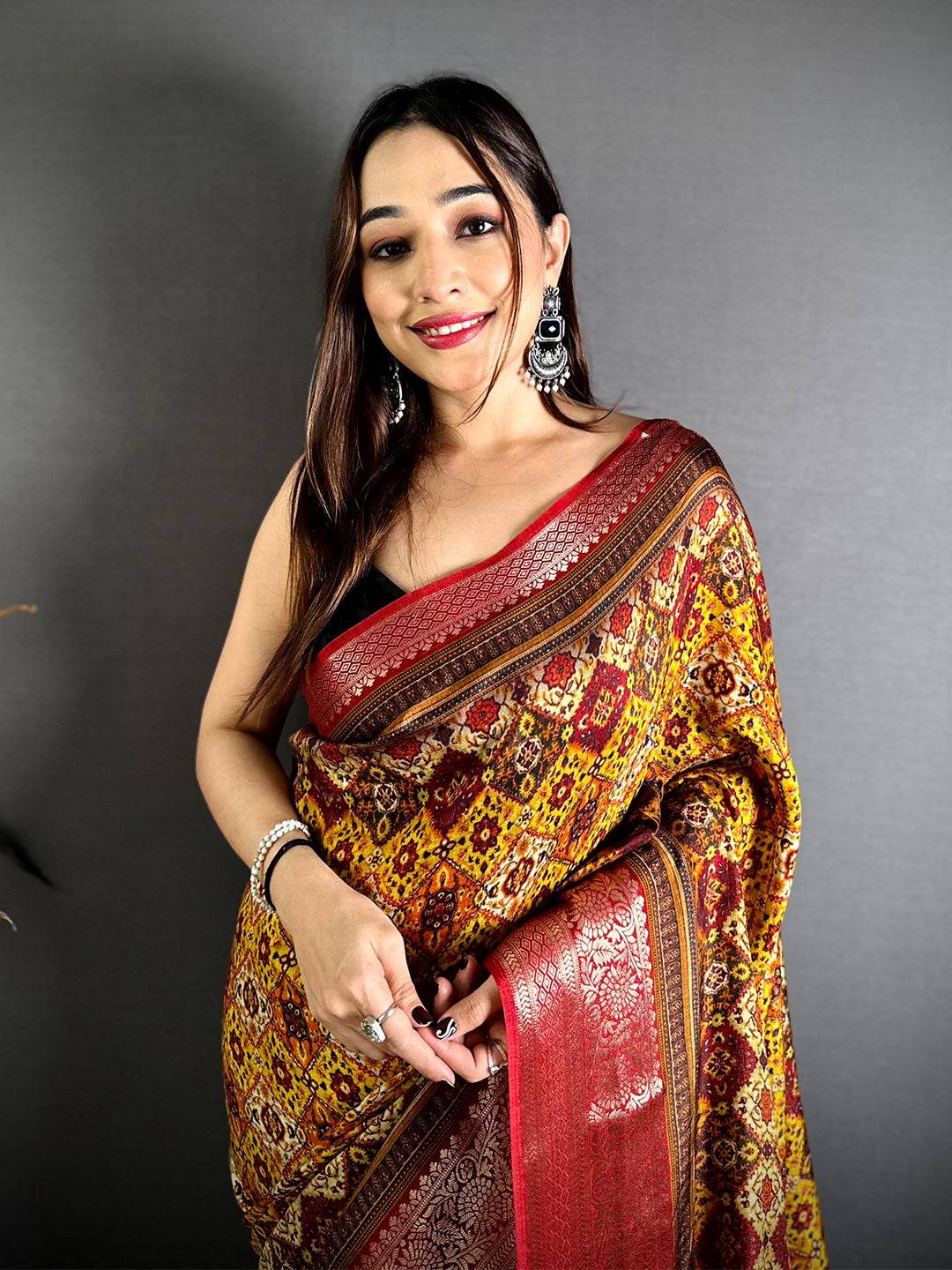 Elegant Patola Printed Viscose Dola Saree