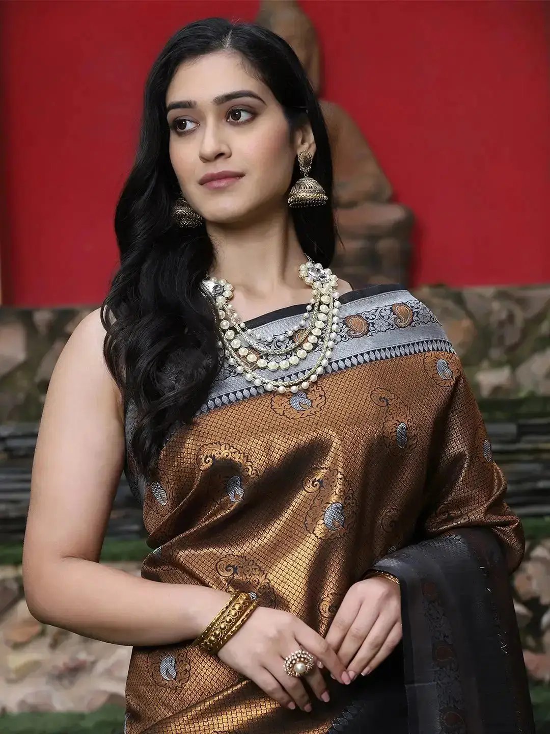 Kanjivaram Silk Saree With Zari Work