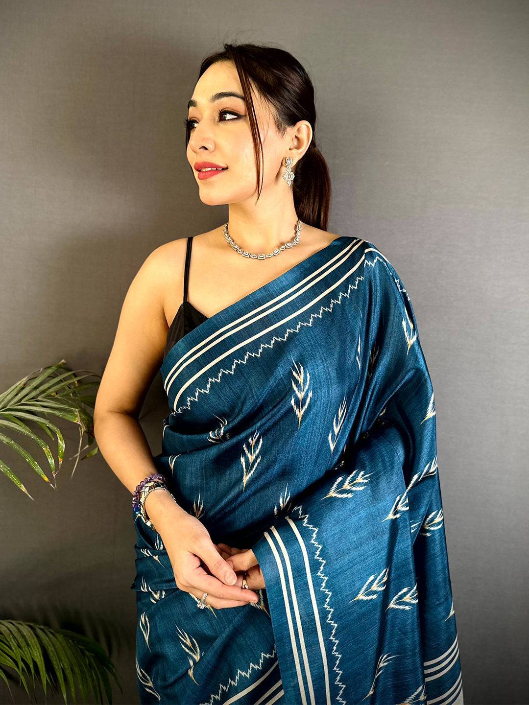Elegant Navy Bold Ikkat Tussar Saree