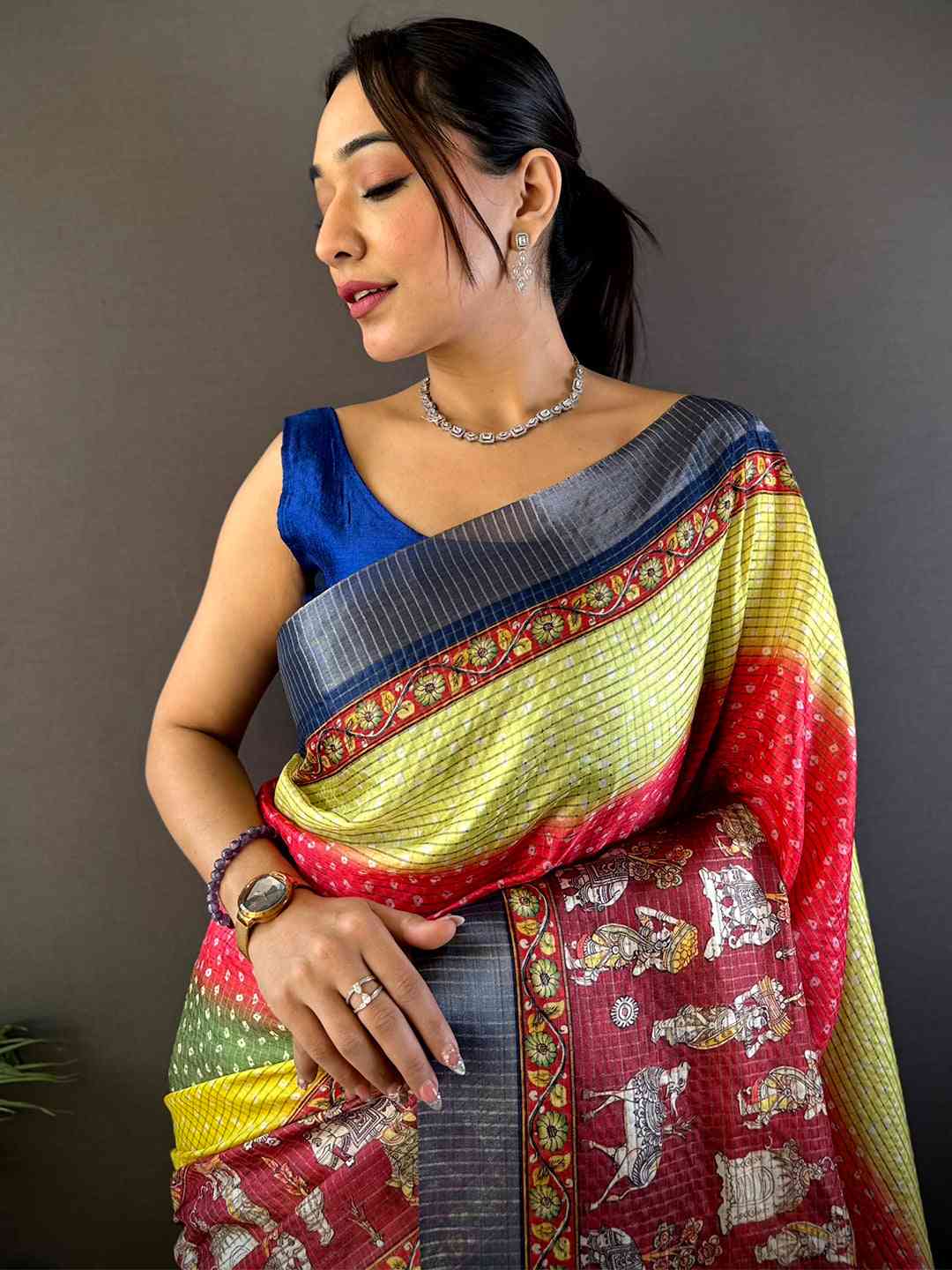 Graceful Silk Blend Bandhani Print Saree