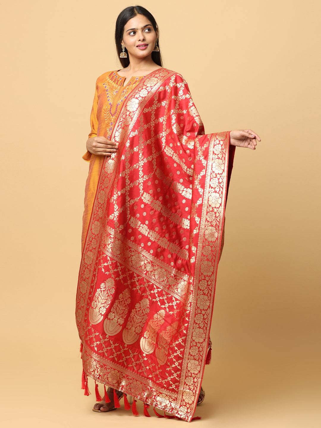 Elegant red silk blend dupatta with gold patterns