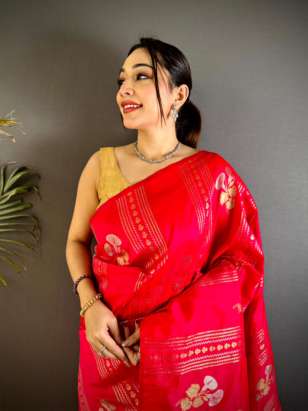 Red Sona Chandi Striped Silk Saree