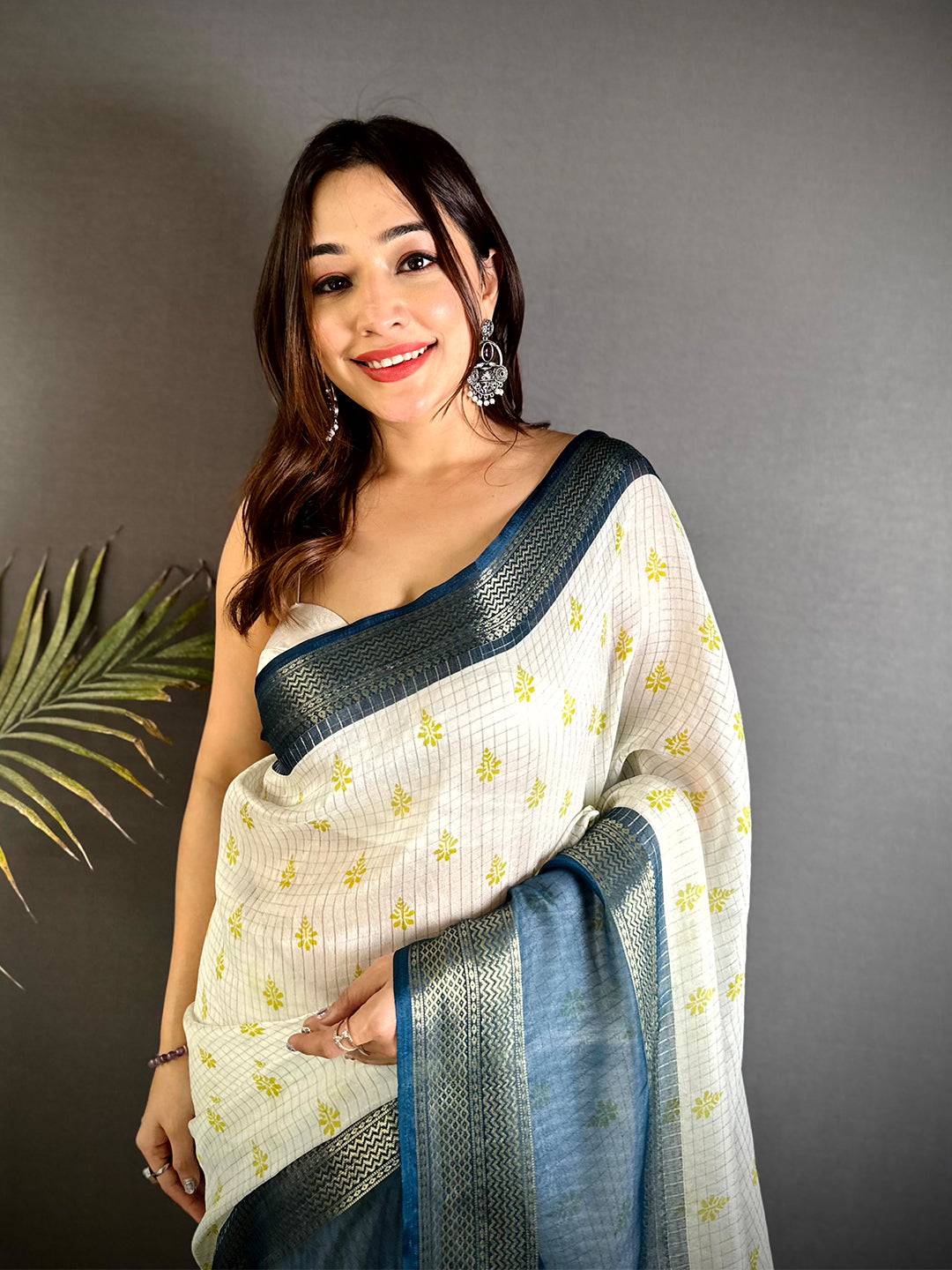 Rama Marshmallow Ikkat Butti Saree