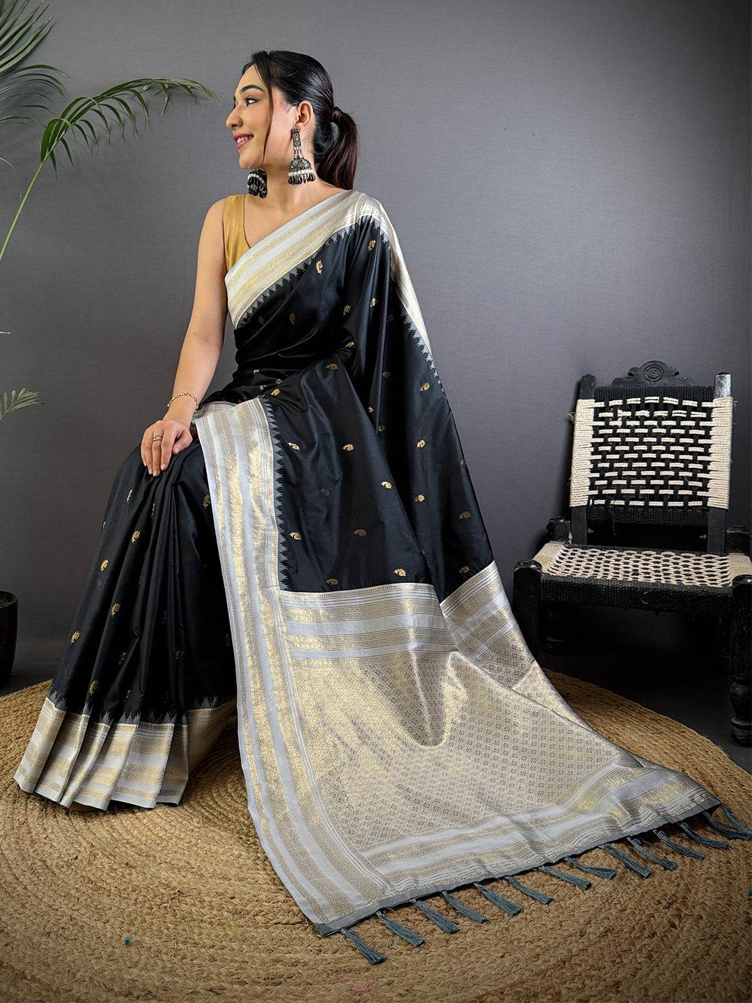 Royal Black Soft Silk Gadwal Saree