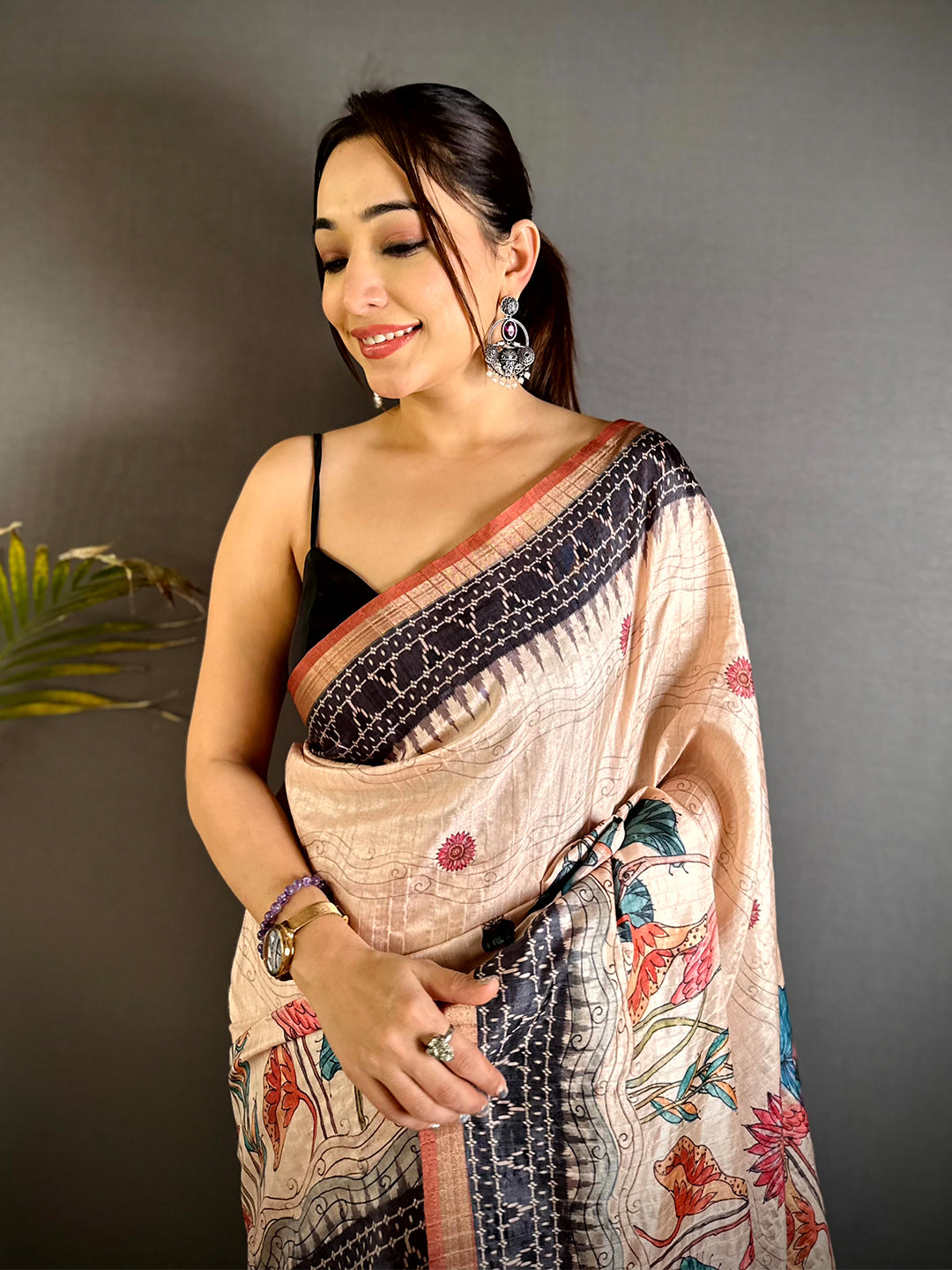 Regal Slub Ghicha Ikkat Saree