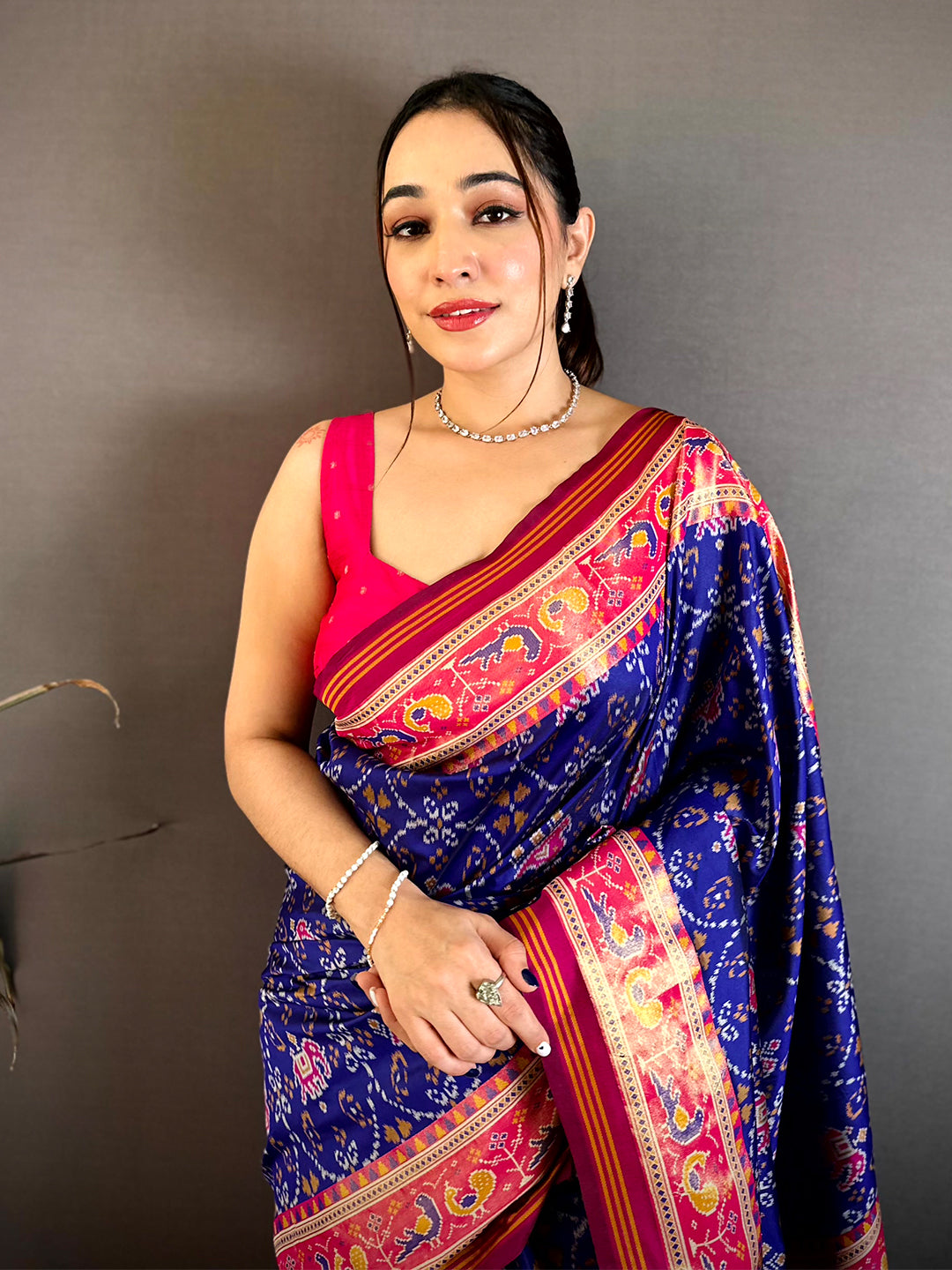 Exclusive Double Ikkat Patola Zari Saree
