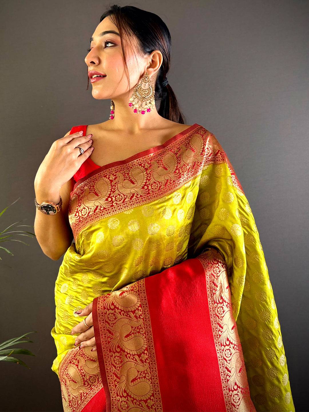 Lime Banarasi Silk Saree With Pattu Zari Border
