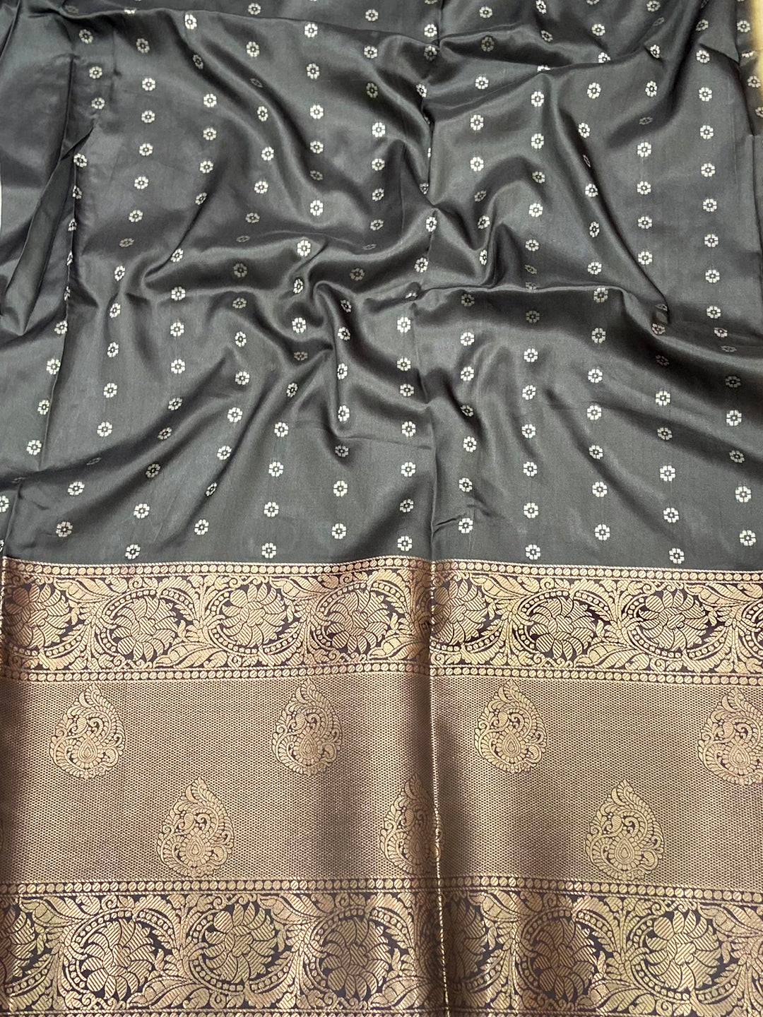 Cream Digital Elephant Motifs Banarasi Saree