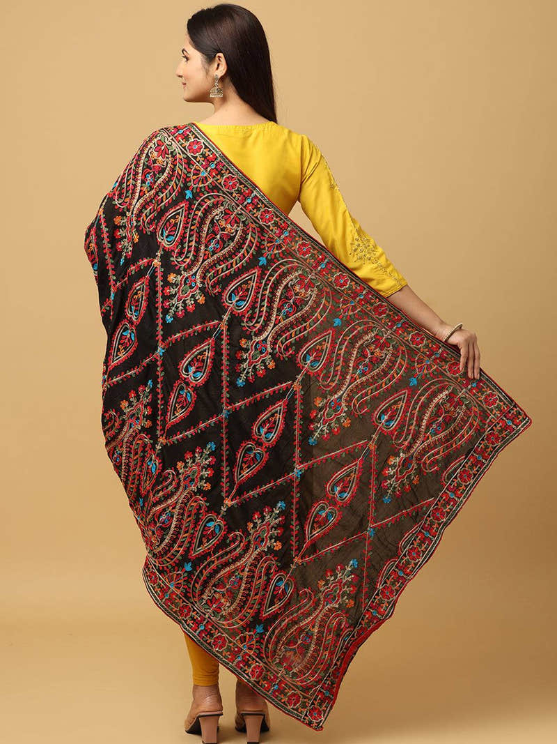 Black Geometric Zigzag Pashmina Dupatta