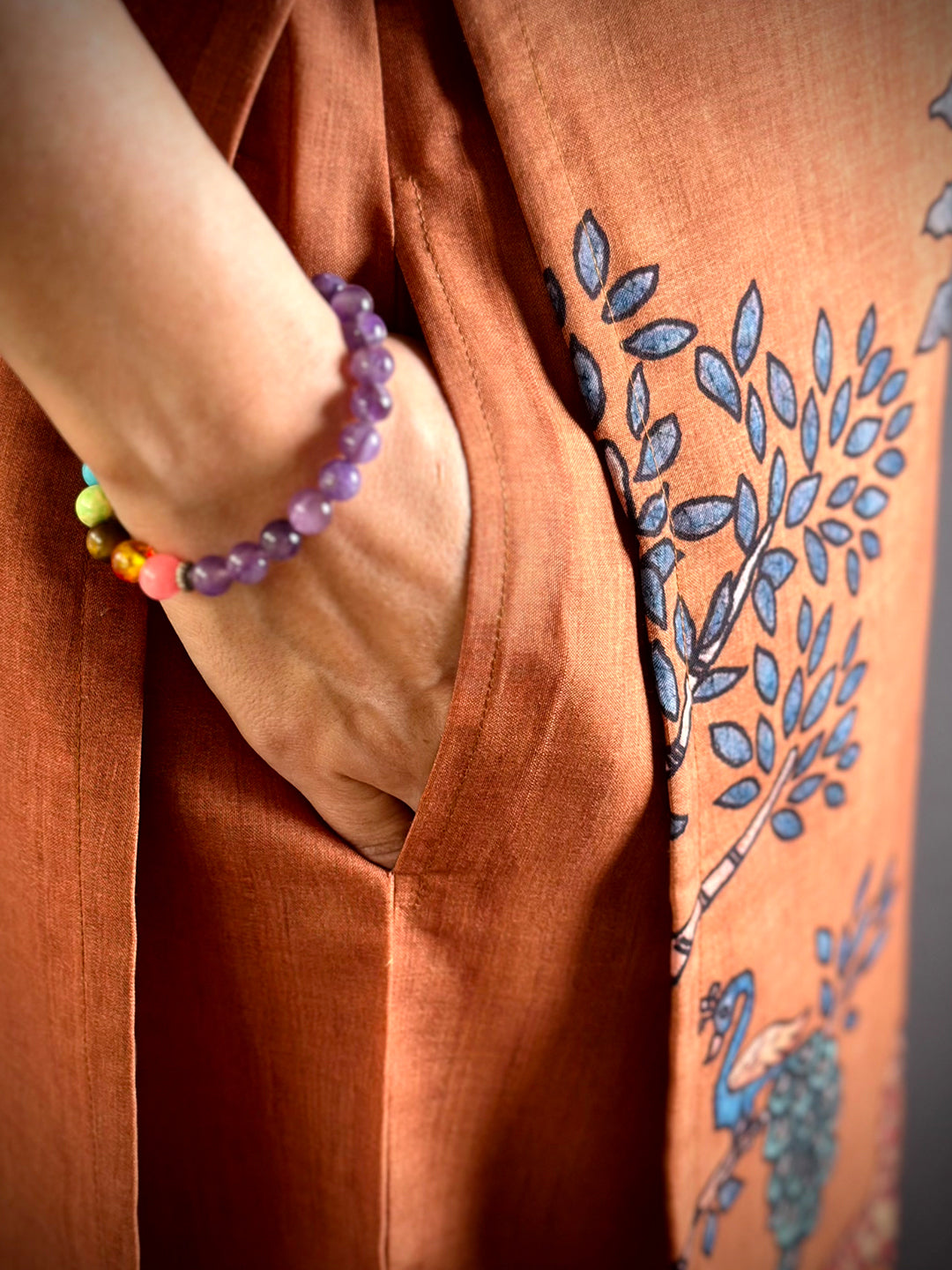 Elegant Kalamkari Paan Neck Kurti