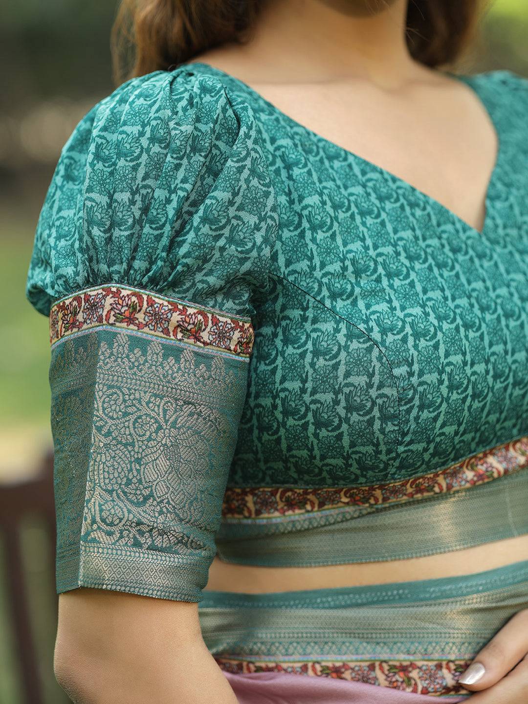 Light Pink Colour Phulkari Design Zari Weaving Pallu Saree